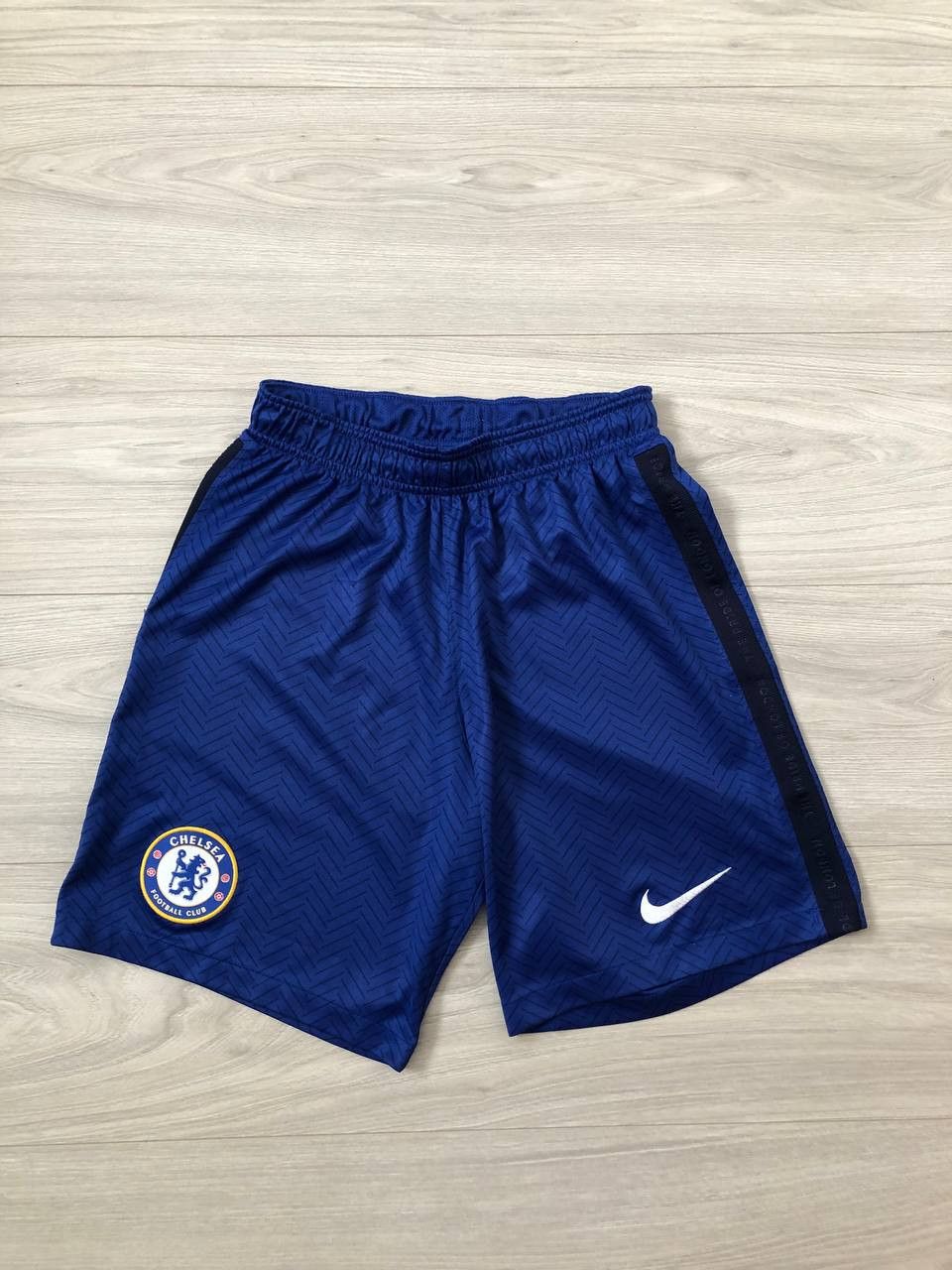 Chelsea Soccer × Nike Chelsea Nike Home Football Shorts Soccer Size US 32 / EU 48 - 1 Thumbnail