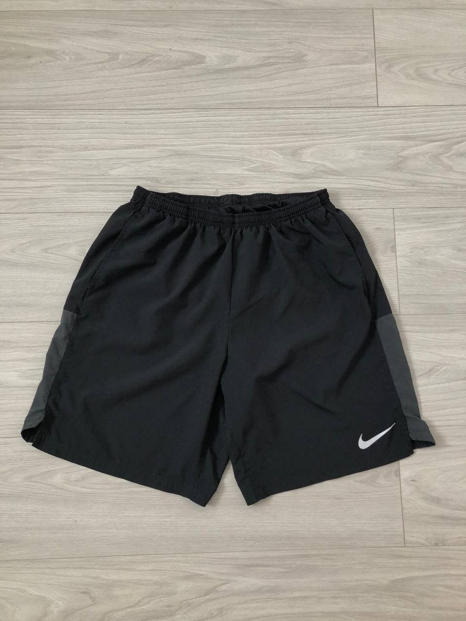 Nike Nike Shorts Size US 38 / EU 54 - 1 Thumbnail