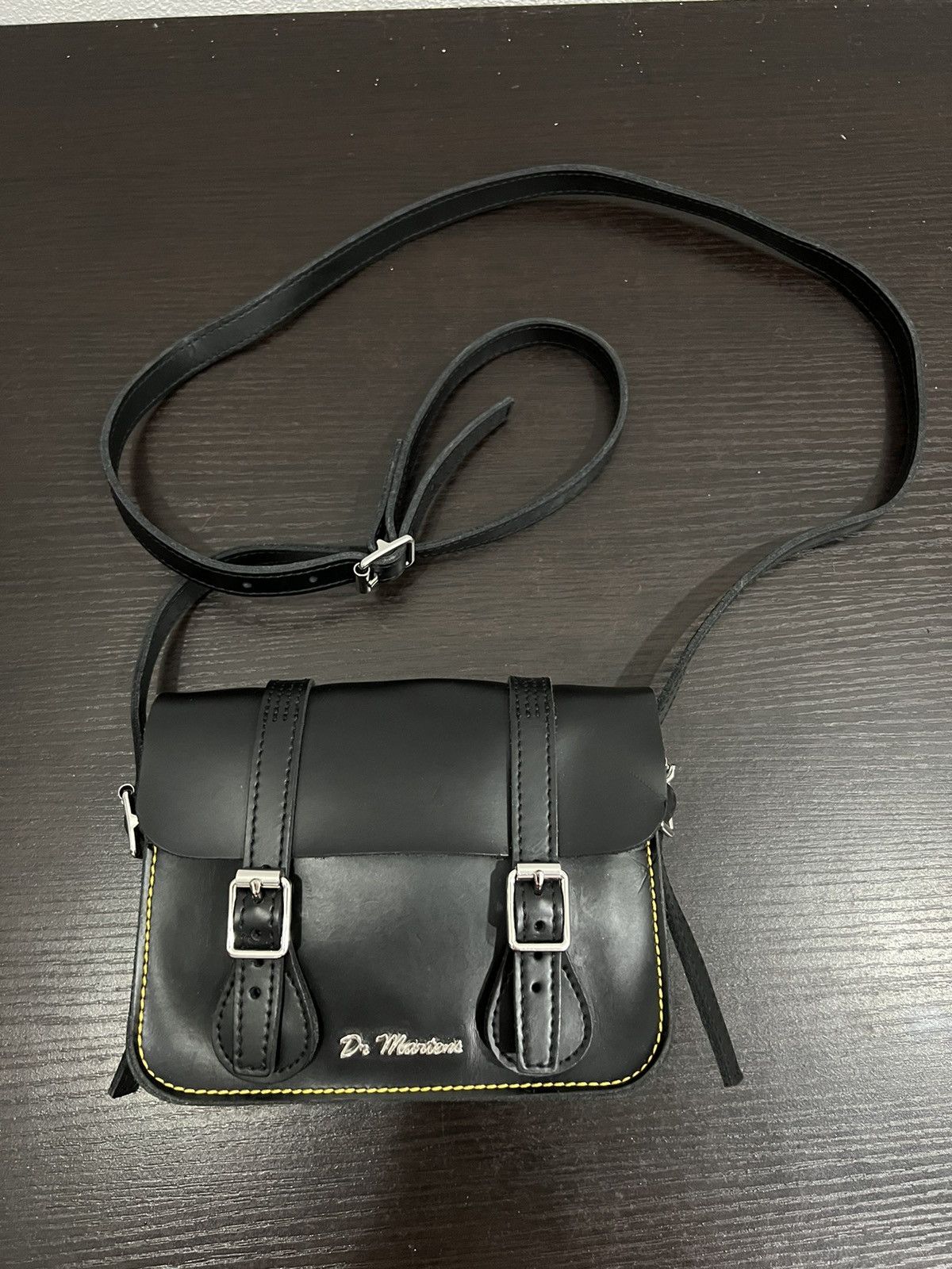 Dr martens sling bag shop