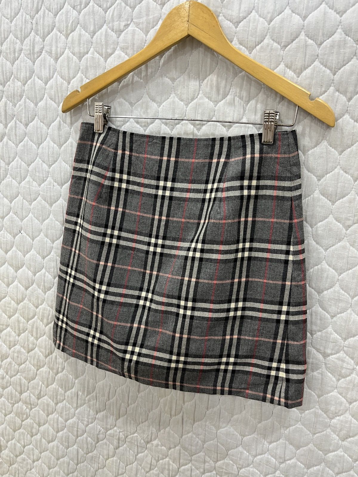 Burberry (Rrr). BURBERRY BLUE LABEL NOVA CHECK SKIRTS Size 28" / US 6 / IT 42 - 5 Thumbnail