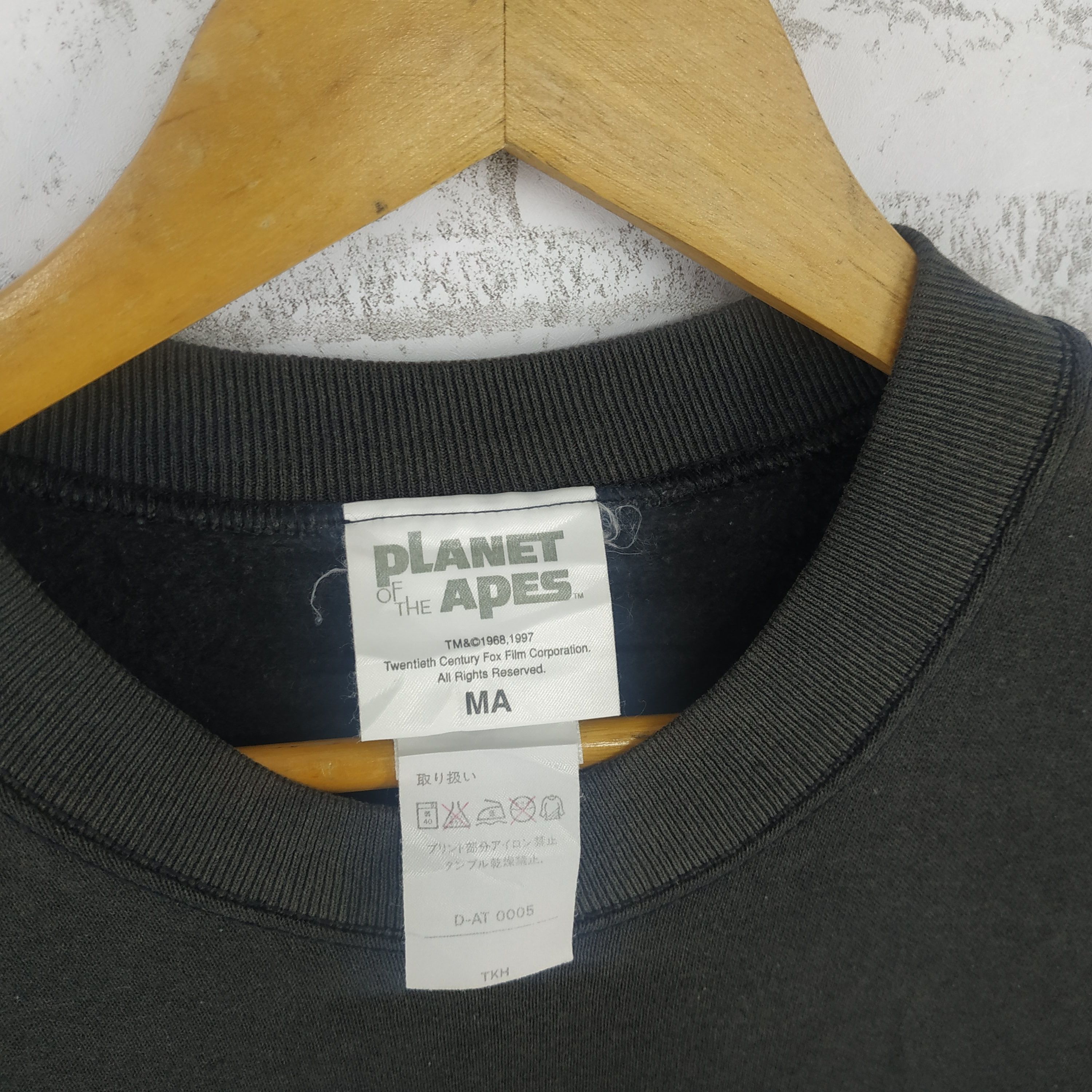 Vintage Vintage 90s Planet Of The Apes Movie. #G Size US M / EU 48-50 / 2 - 3 Thumbnail
