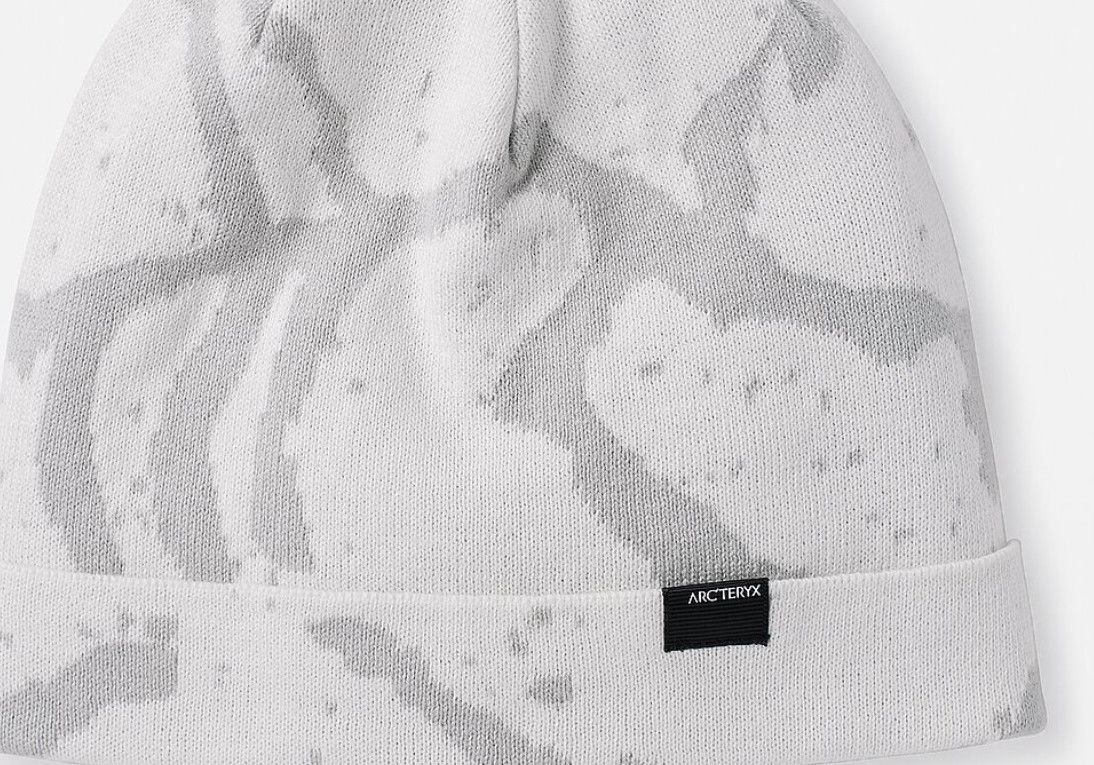 【Arc'teryx】 Lightweight Grotto Toque White Light Solitude Arc'teryx Lightweight Grotto Toque