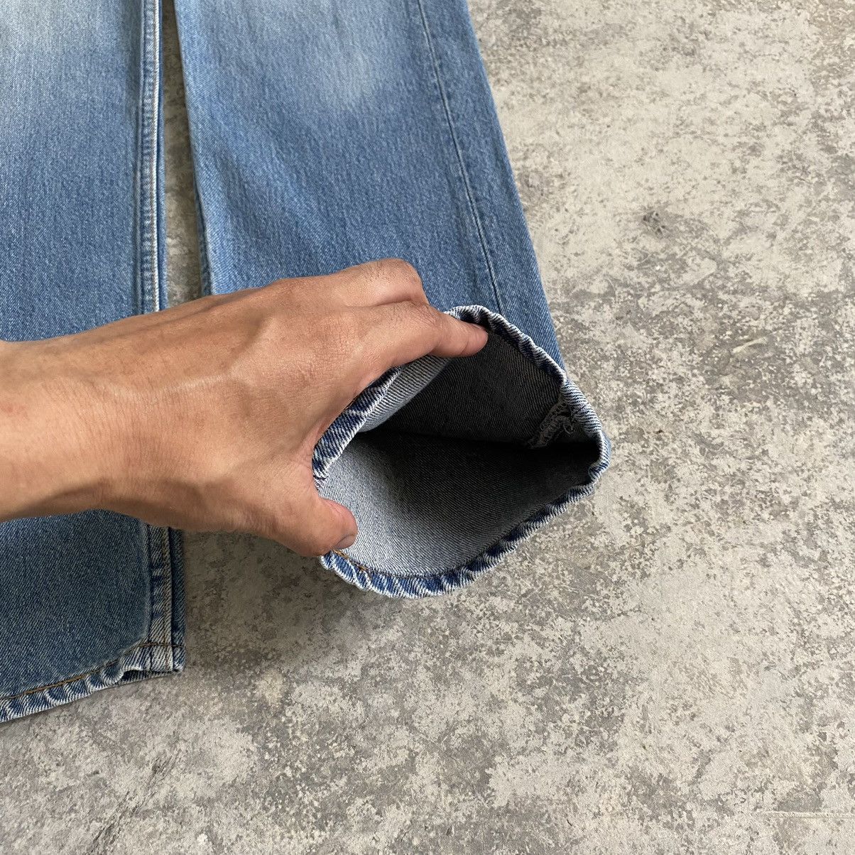 Levi's Size 28x33 Vintage 90's Levi's 501 Washed Blue Jeans Size US 28 / EU 44 - 4 Thumbnail