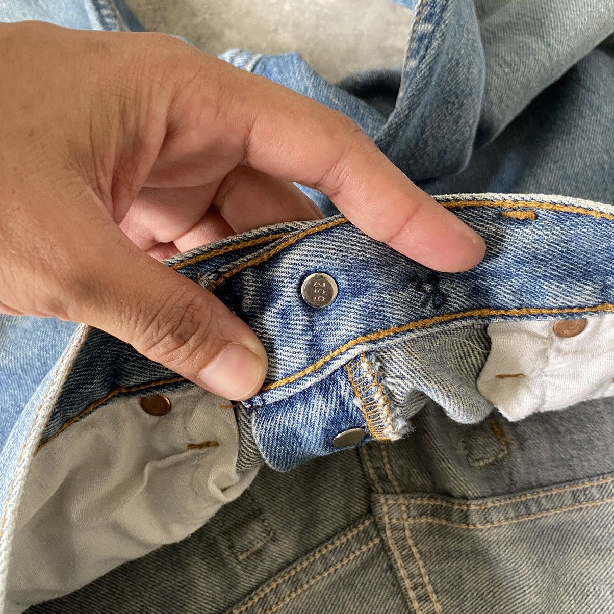 Levi's Size 28x33 Vintage 90's Levi's 501 Washed Blue Jeans Size US 28 / EU 44 - 7 Thumbnail