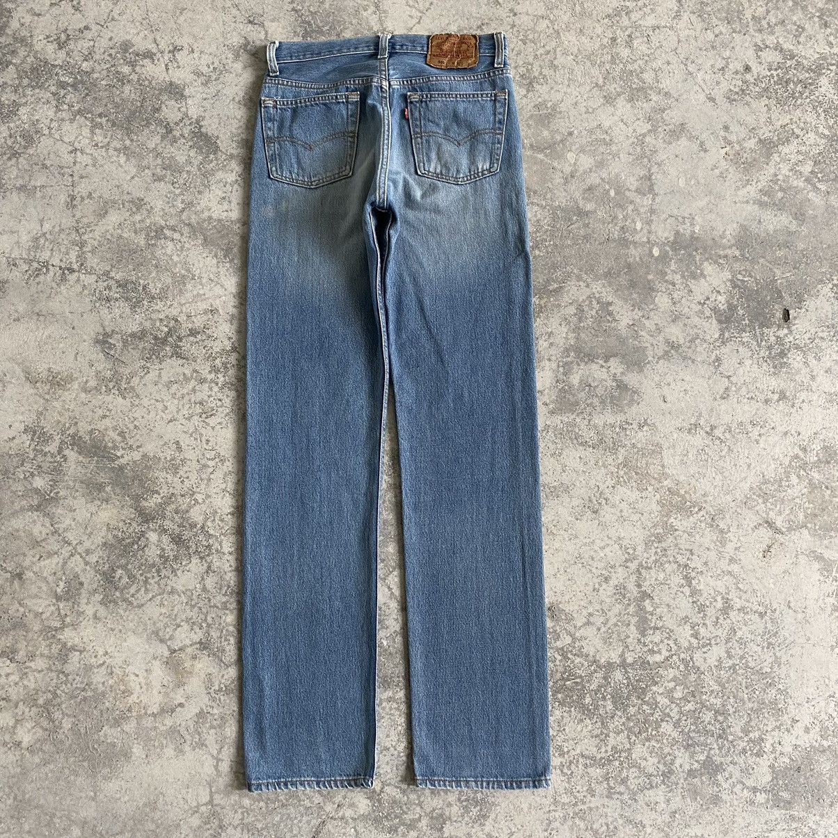 Levi's Size 28x33 Vintage 90's Levi's 501 Washed Blue Jeans Size US 28 / EU 44 - 9 Thumbnail
