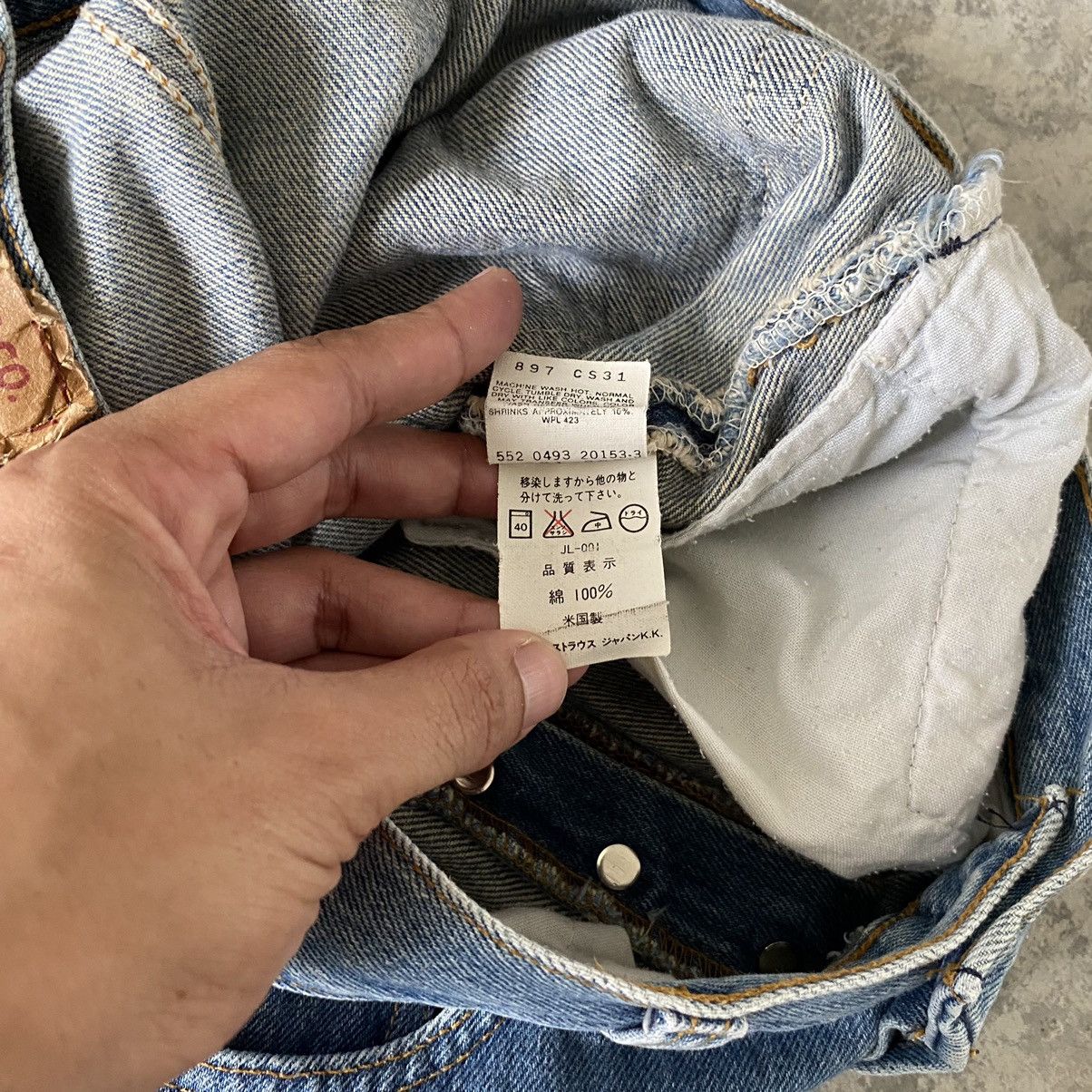 Levi's Size 28x33 Vintage 90's Levi's 501 Washed Blue Jeans Size US 28 / EU 44 - 15 Thumbnail