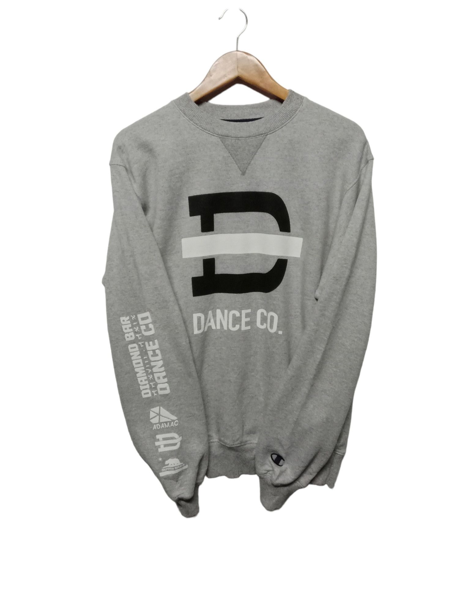 CHAMPION DANCE CO streetwear SWEATSHIRT