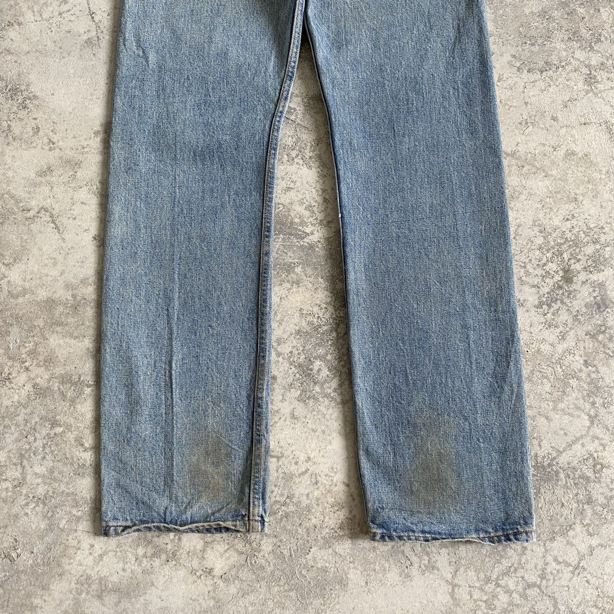 Levi's Size 29x31.5 Vintage 90's Levi's 501 Faded Dirty Jeans Size US 29 - 15 Thumbnail