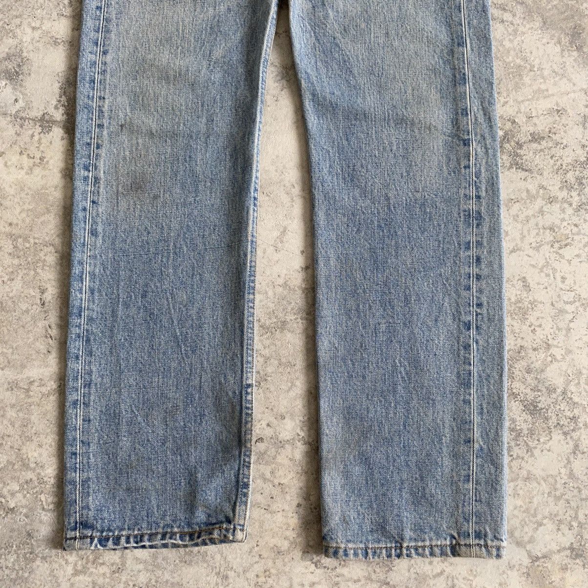 Levi's Size 29x31.5 Vintage 90's Levi's 501 Faded Dirty Jeans Size US 29 - 4 Thumbnail