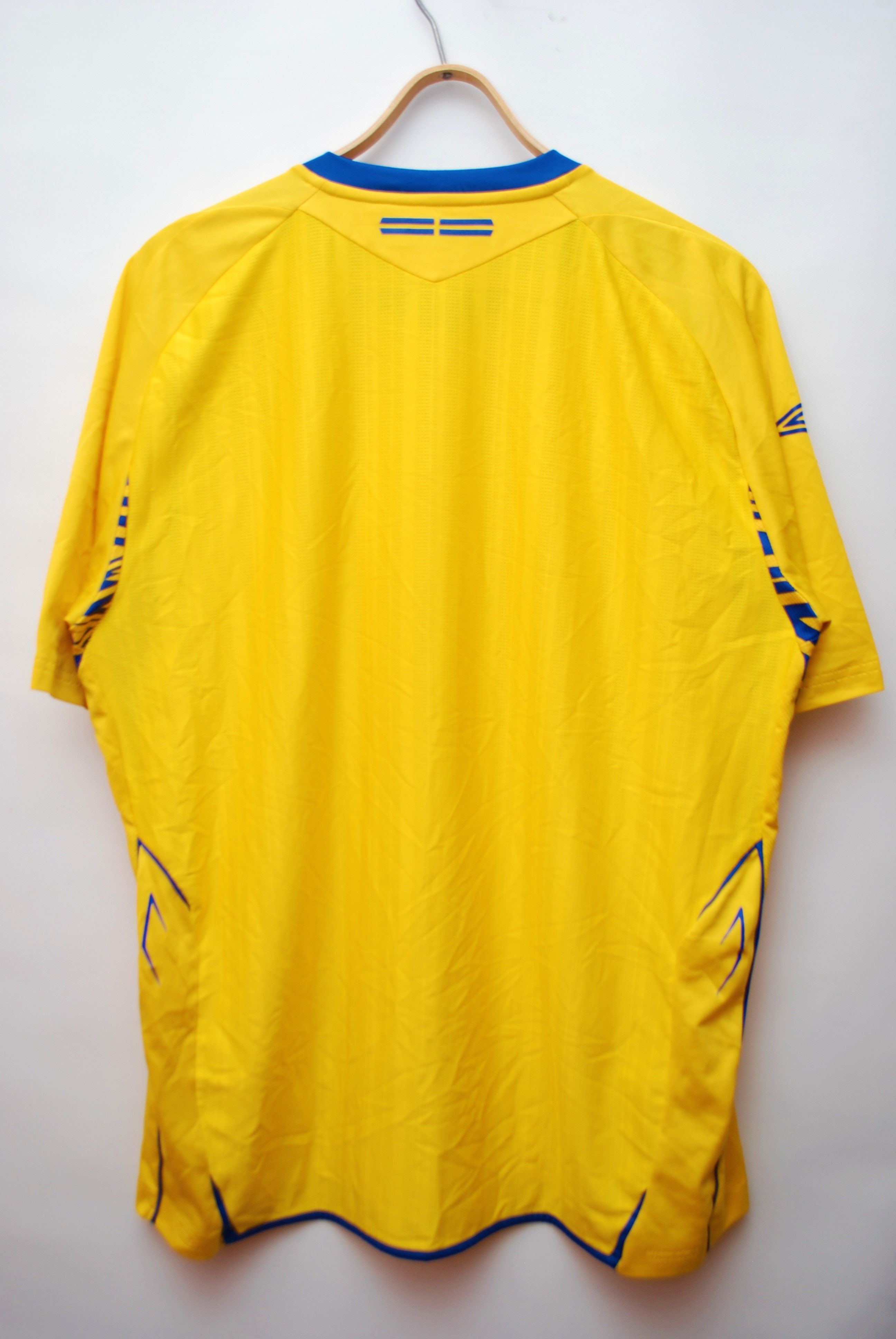 Umbro SWEDEN TEAM 2007 2009 HOME FOOTBALL SHIRT SOCCER JERSEY Size US XL / EU 56 / 4 - 2 Thumbnail