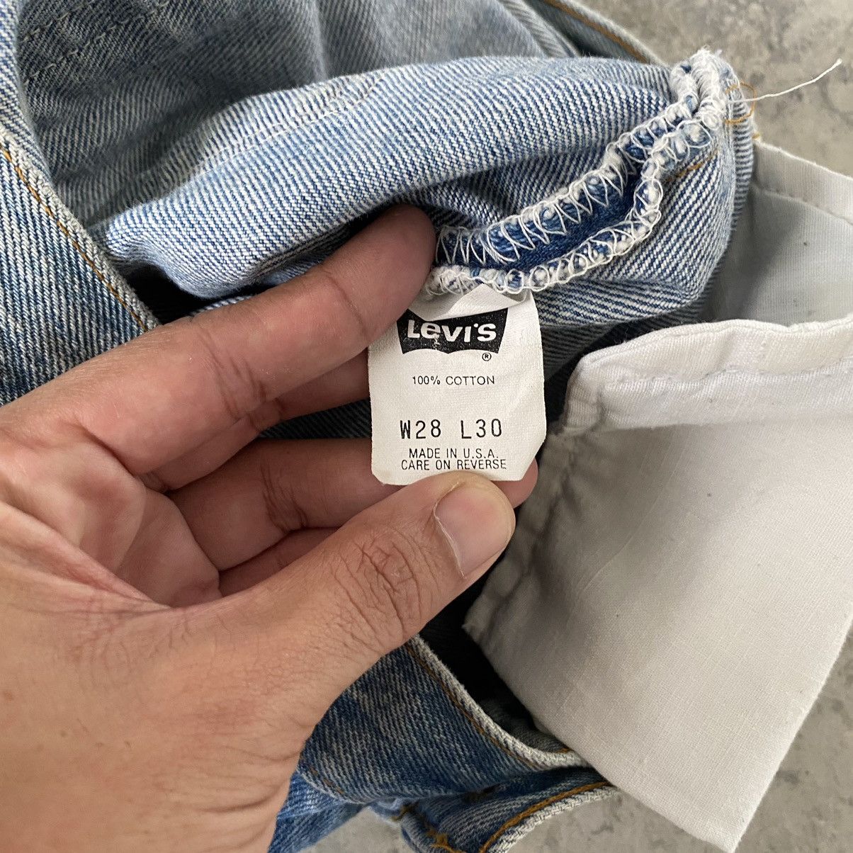 Levi's Size 28x30 Vintage 90's Levi's 501 Stonewashed Blue Jeans Size US 28 / EU 44 - 17 Thumbnail