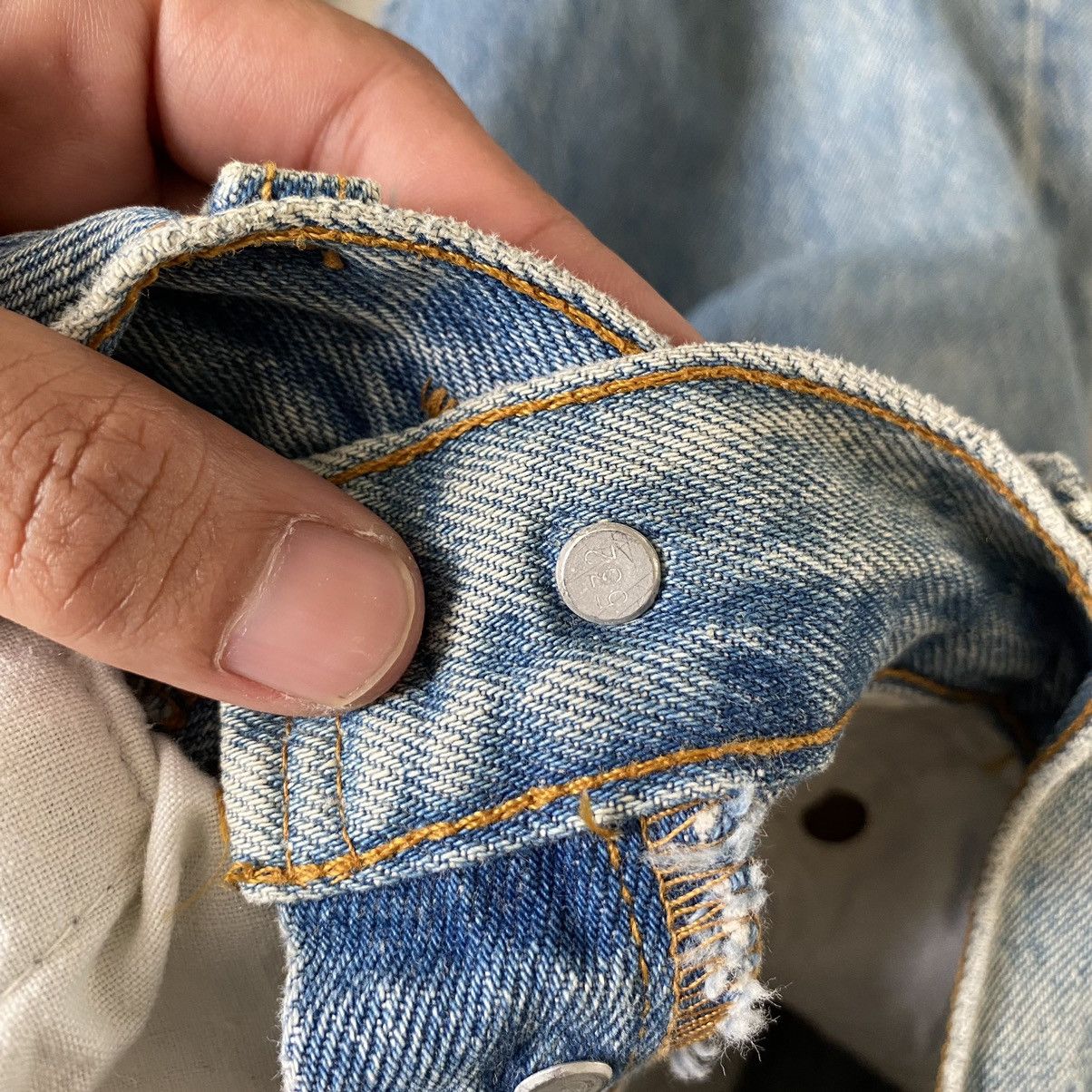 Levi's Size 28x30 Vintage 90's Levi's 501 Stonewashed Blue Jeans Size US 28 / EU 44 - 15 Thumbnail