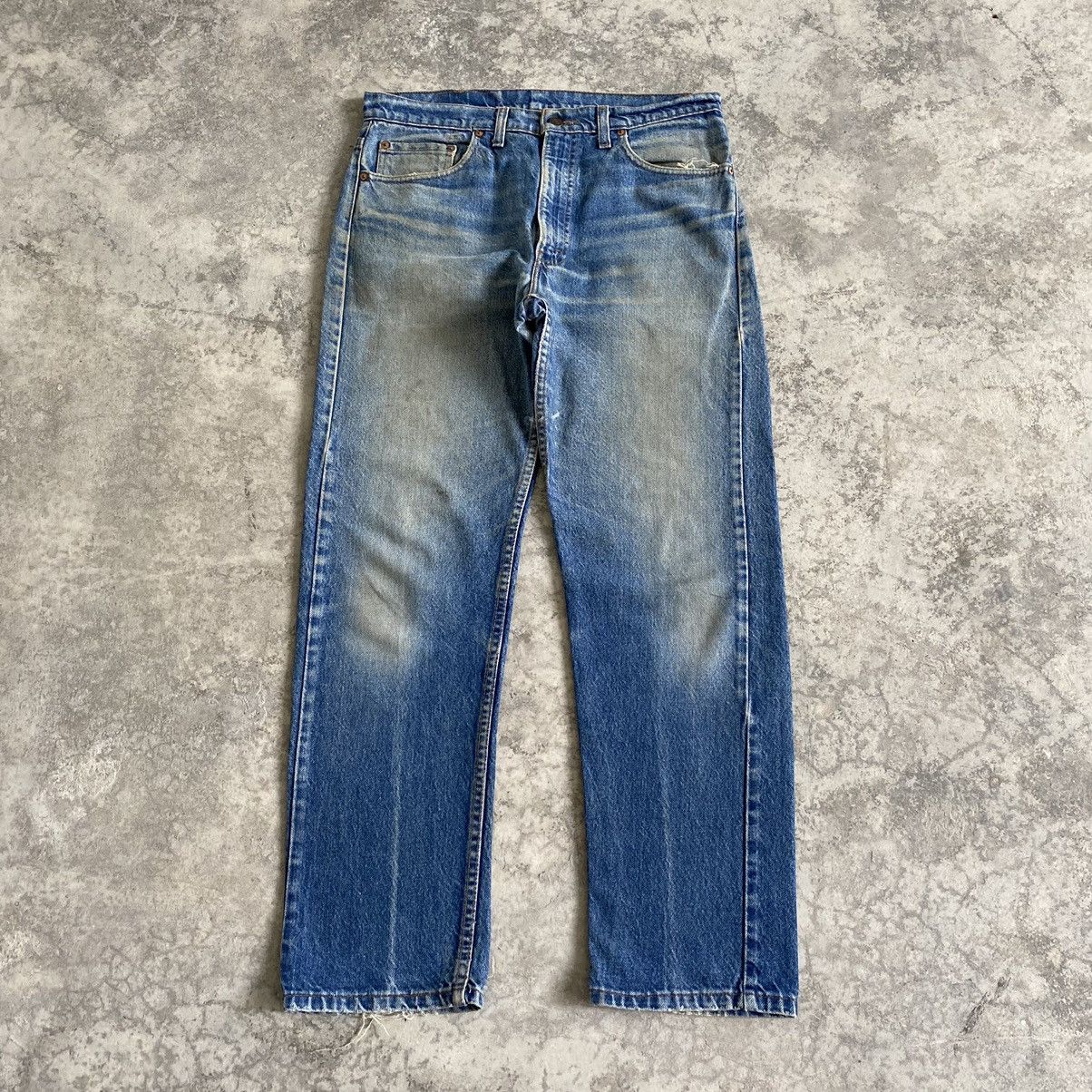 Jean × Levi's × Vintage Size 33x29.5 Vintage 90’s Levi's 505 Faded Blue Jeans Size US 33 - 2 Thumbnail