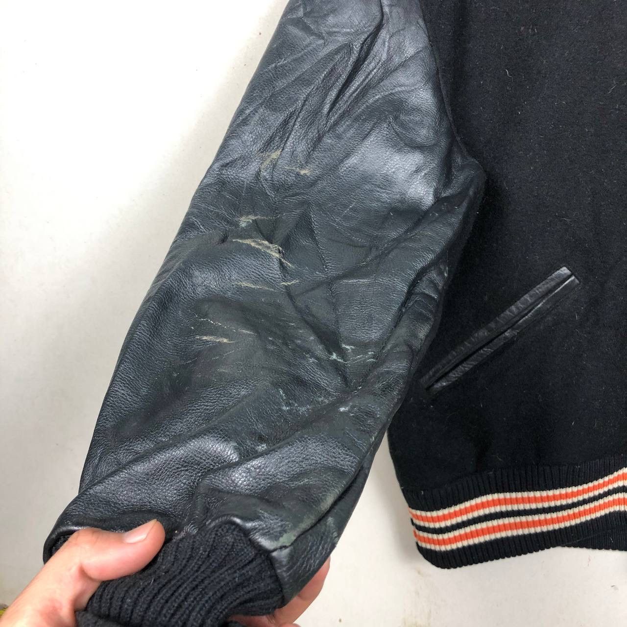 Vintage Vintage 80s Spray Varsity Stadium Leather Jacket Streetwear Size US M / EU 48-50 / 2 - 9 Thumbnail