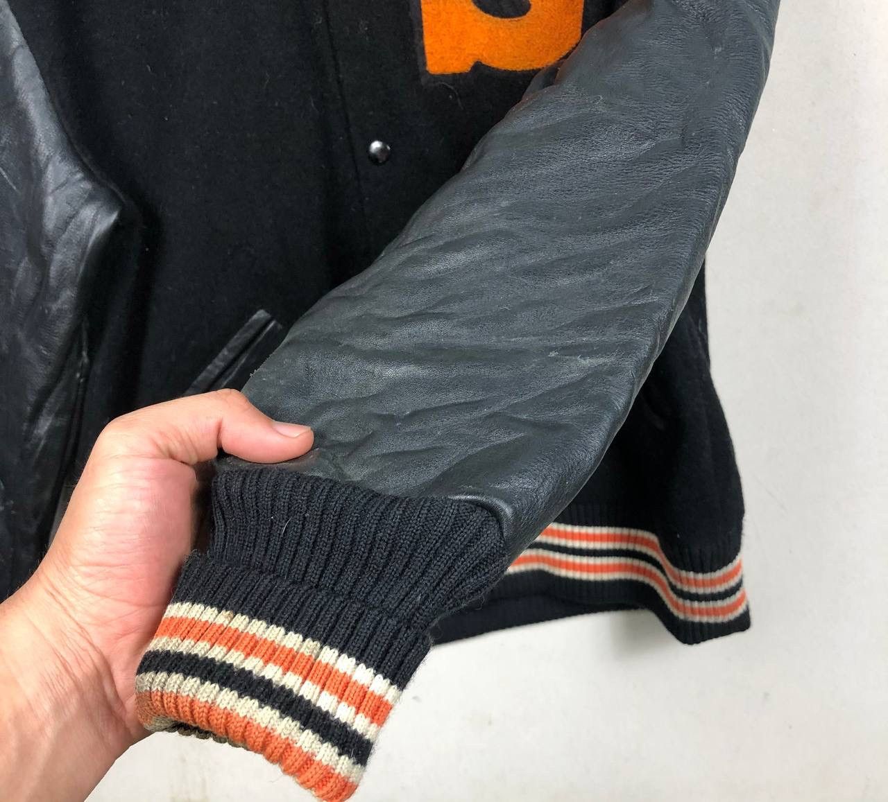 Vintage Vintage 80s Spray Varsity Stadium Leather Jacket Streetwear Size US M / EU 48-50 / 2 - 6 Thumbnail