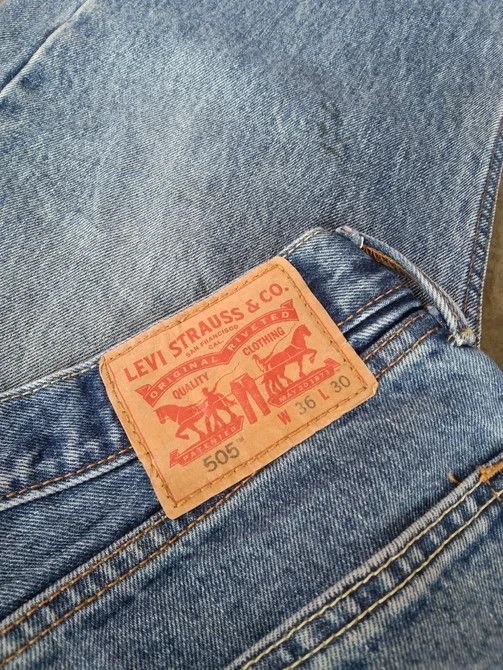 Levi's Vintage Levi's Jeans 505 Light Blue Denim 38x30 Size US 38 / EU 54 - 7 Thumbnail