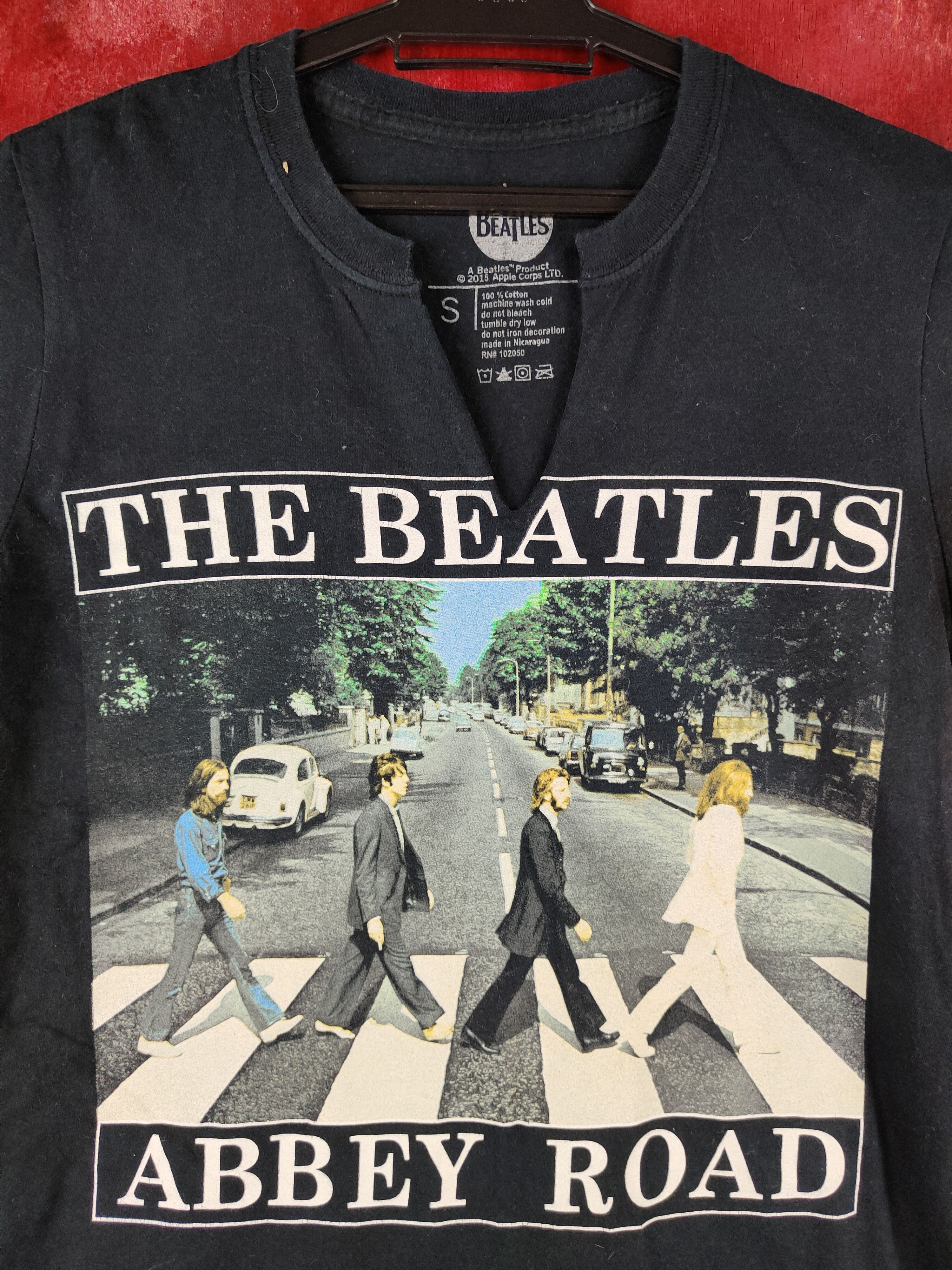 Band Tees The Beatles- Abbey Road Black Short Sleeve T-shirt #S671 Size US S / EU 44-46 / 1 - 2 Thumbnail