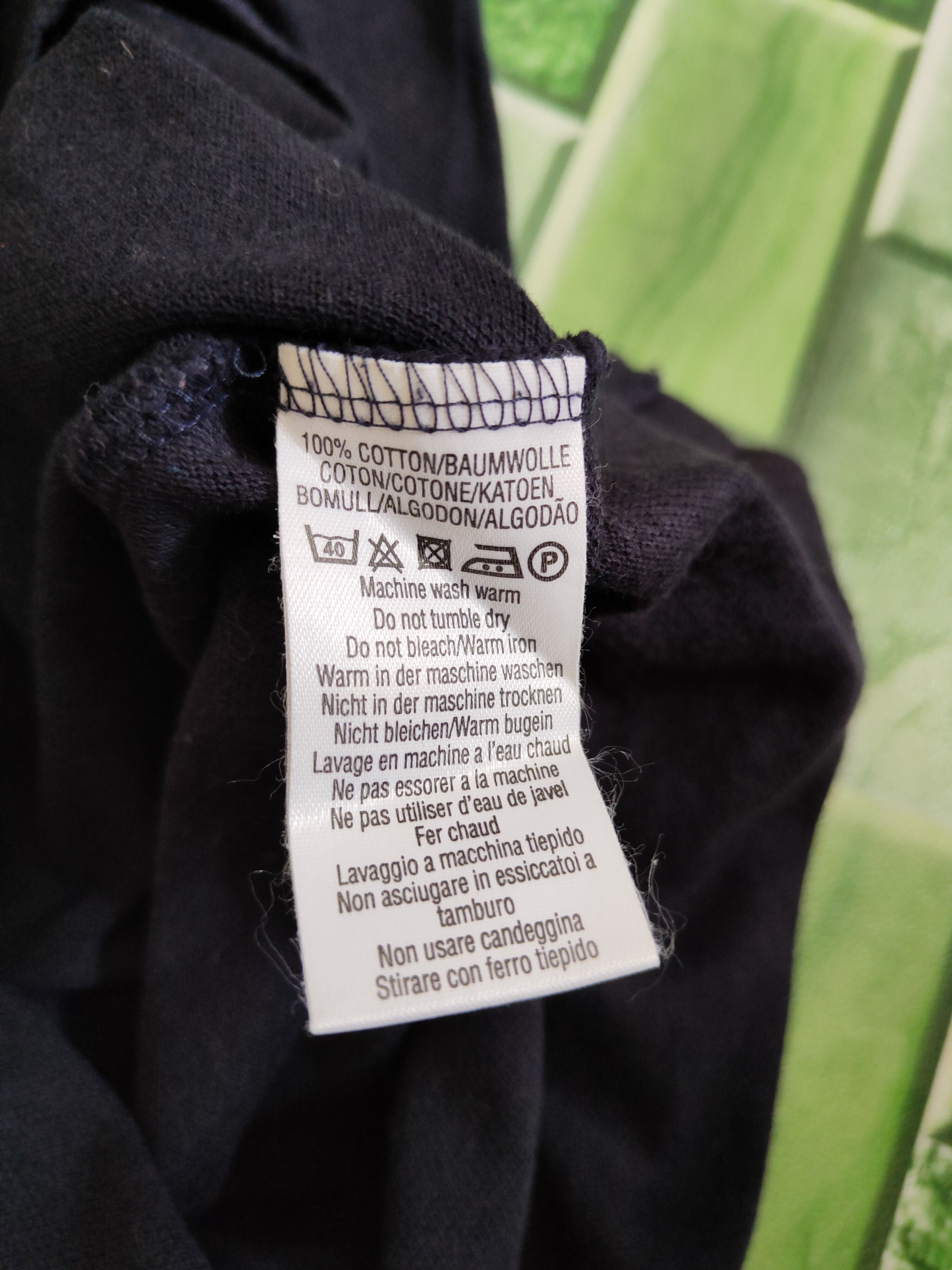 Burberry Burberry Dark Blue Faded Short Sleeve T-shirt #S676 Size US S / EU 44-46 / 1 - 12 Thumbnail