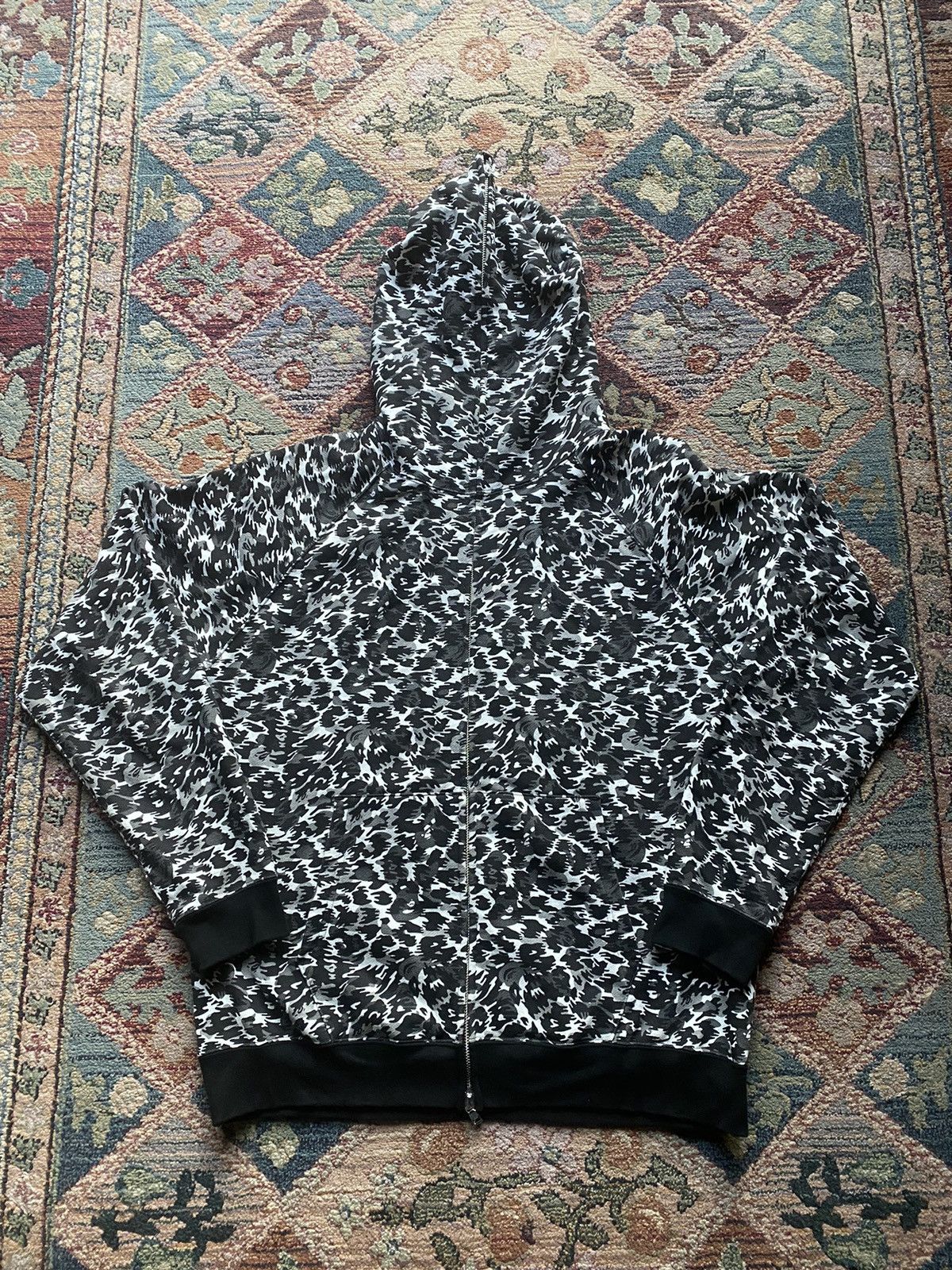 Bape Bape leopard ape camo hoodie Size US L / EU 52-54 / 3 - 1 Thumbnail