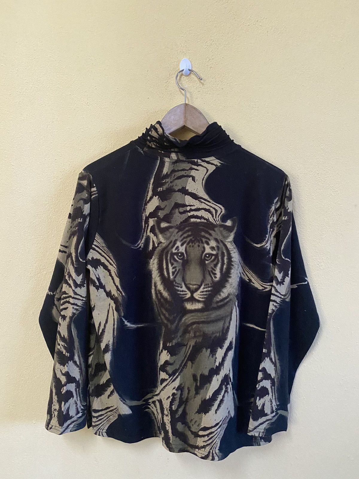 Japanese Brand × Seditionaries × Vintage Vintage Yuryota Tiger Big logo Tee Size S / US 4 / IT 40 - 4 Thumbnail