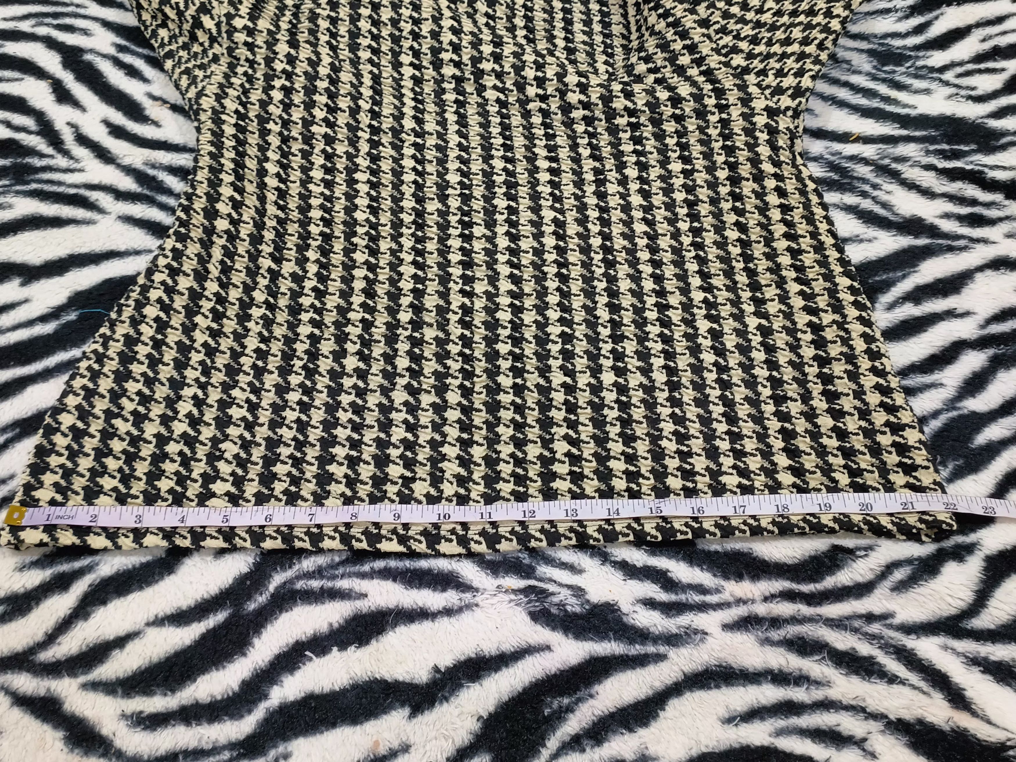 Beautiful Zara crop t-neck and puff sleeve