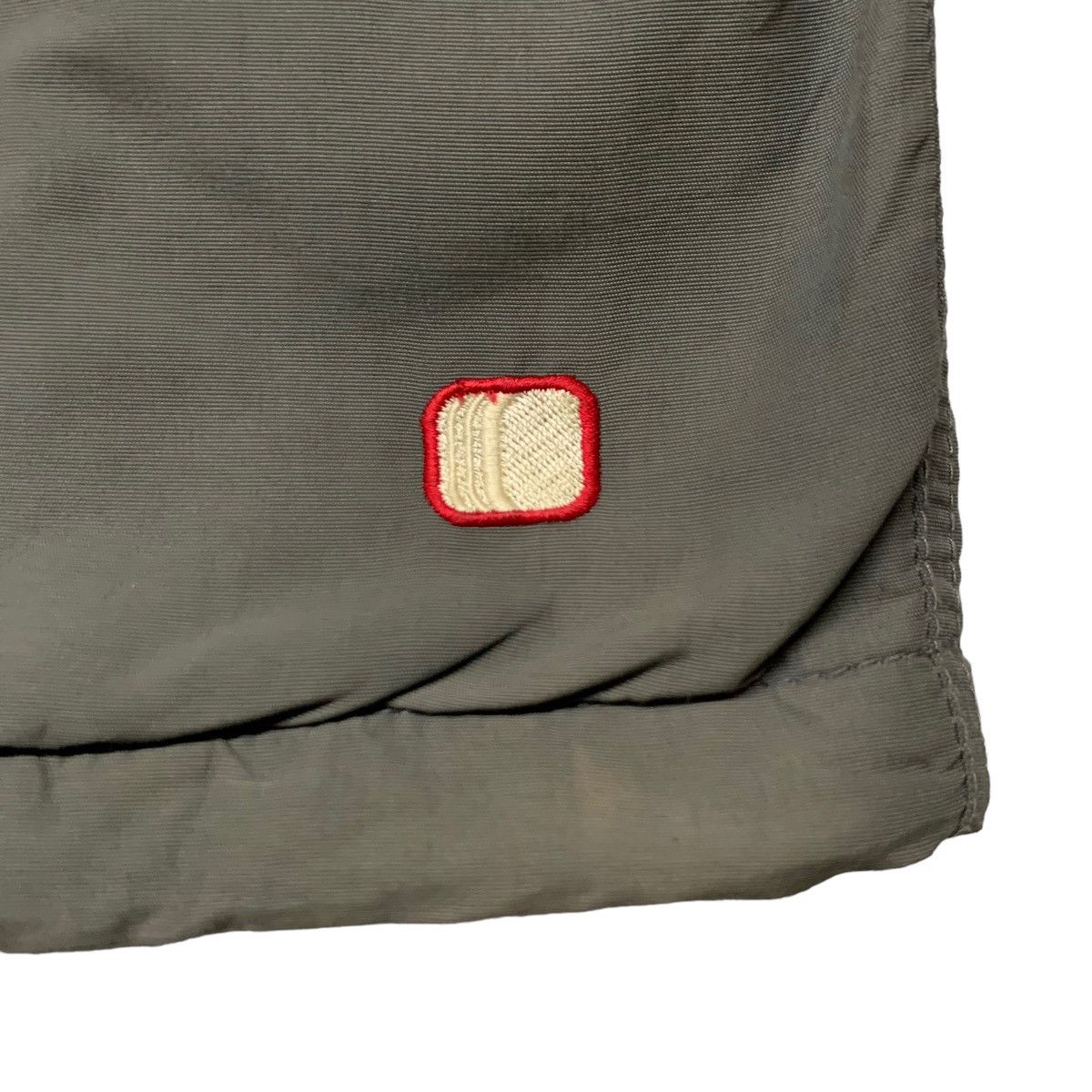 Burton Vintage Burton Snowboard Waterproof Outdoor Jacket Size US L / EU 52-54 / 3 - 5 Thumbnail