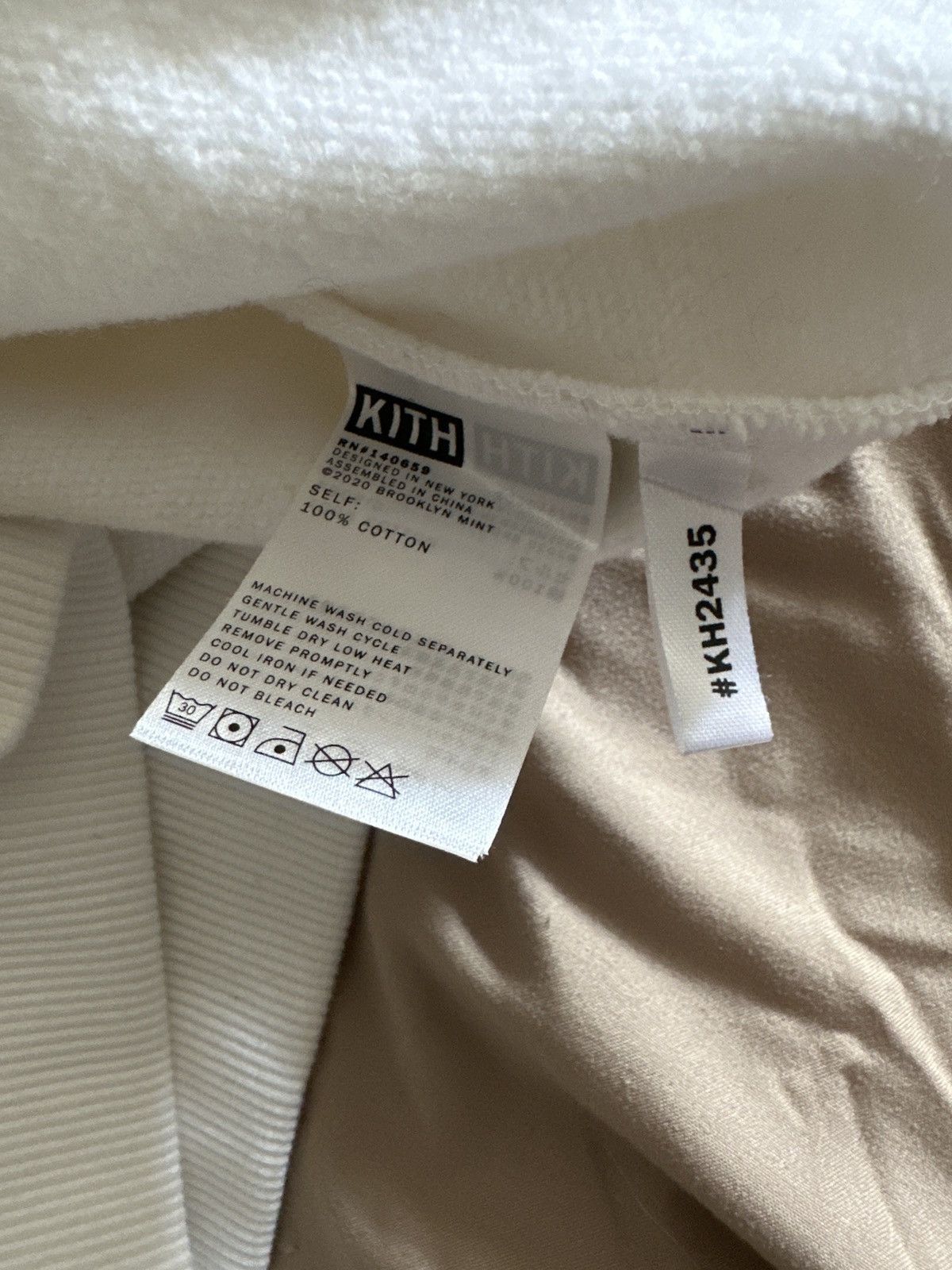 Kith Biggie box logo Size US XL / EU 56 / 4 - 3 Thumbnail