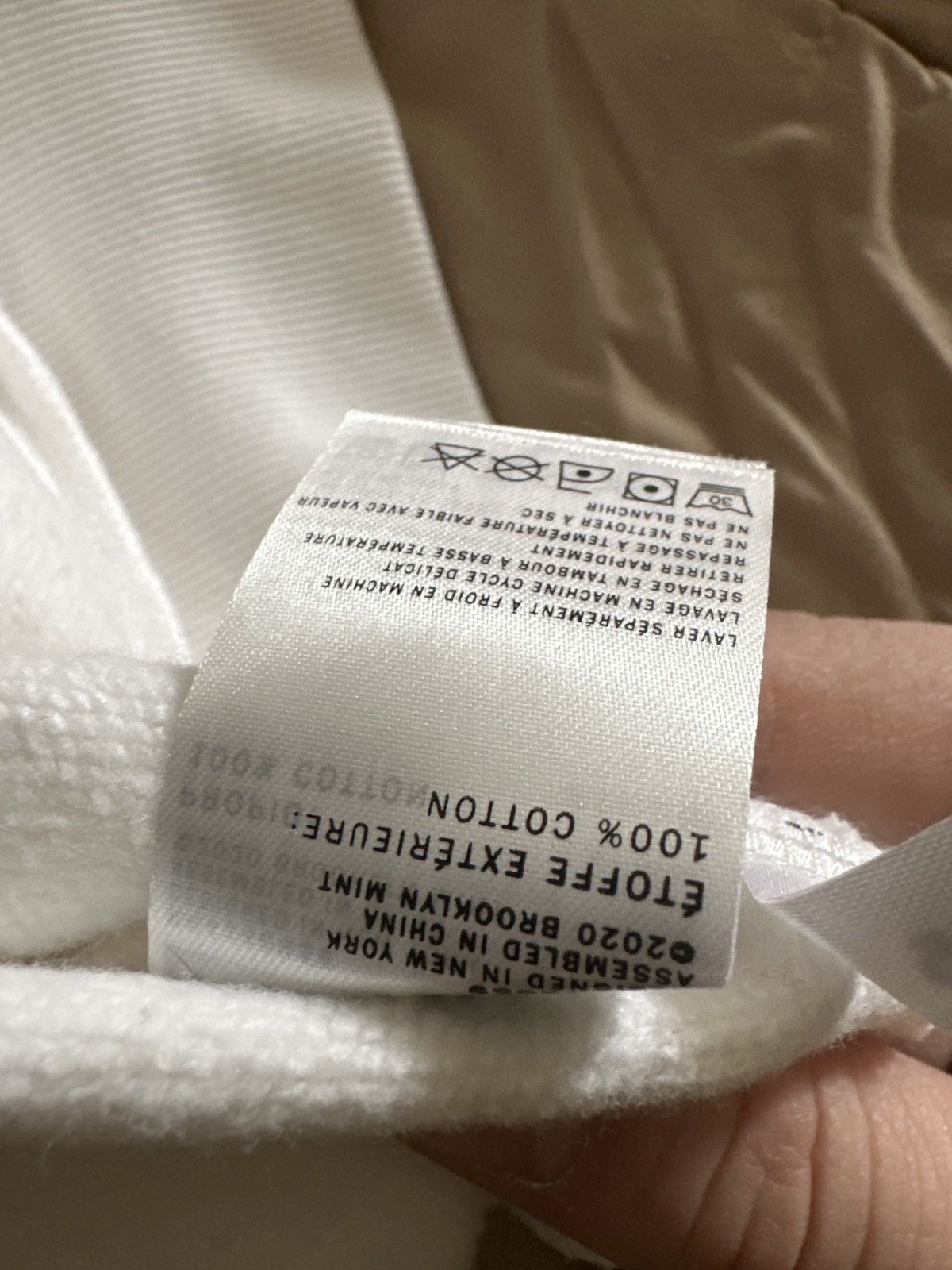 Kith Biggie box logo Size US XL / EU 56 / 4 - 4 Thumbnail