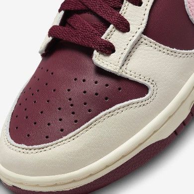 Nike Nike Dunk Low Premium Valentines Day (2023) - DR9705 100 Size US 11.5 / EU 44-45 - 6 Thumbnail