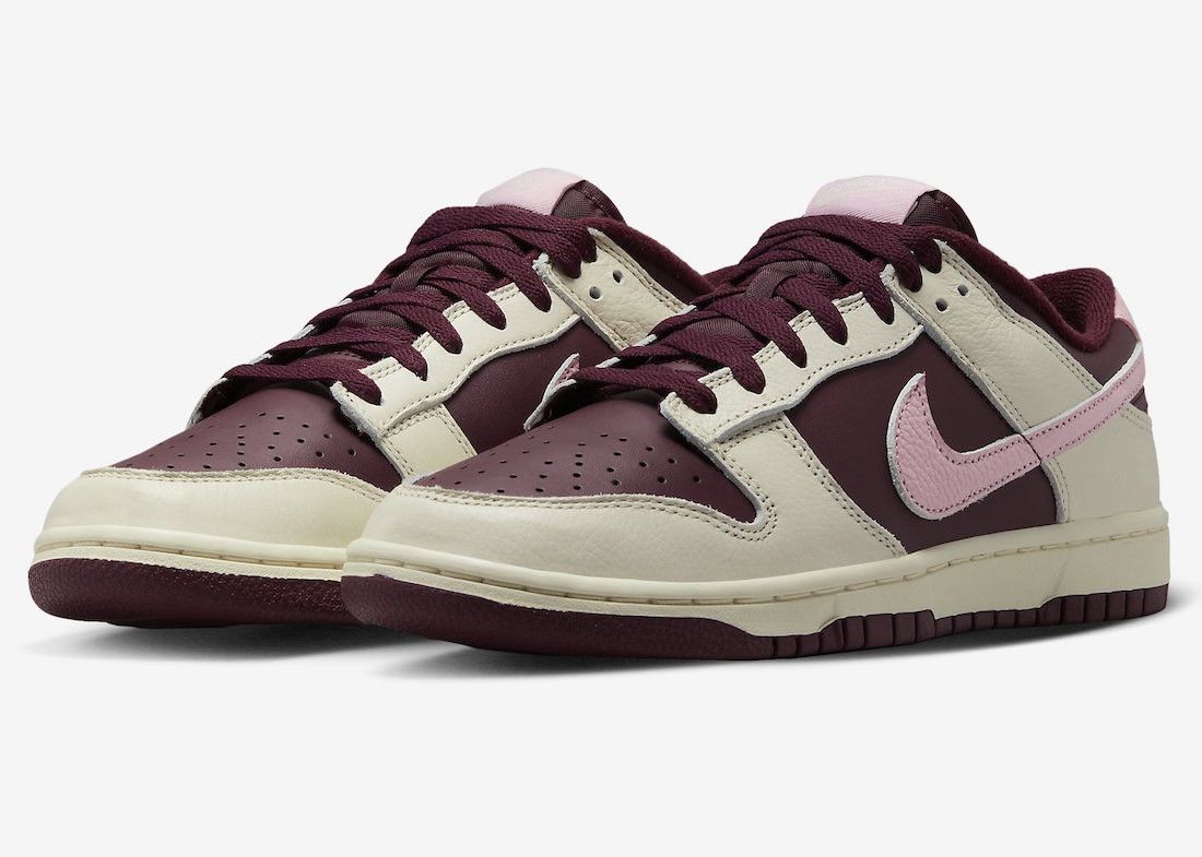 Nike Nike Dunk Low Premium Valentines Day (2023) - DR9705 100 Size US 11.5 / EU 44-45 - 1 Thumbnail