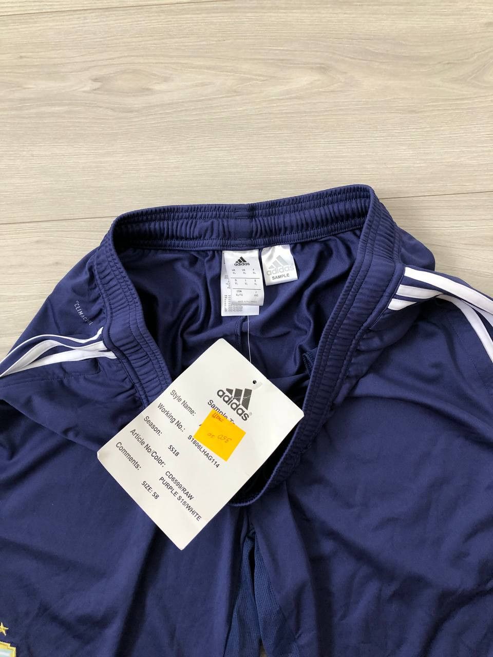 Adidas ARGENTINA FOOTBALL SOCCER SHORTS ADIDAS Size US 38 / EU 54 - 5 Thumbnail