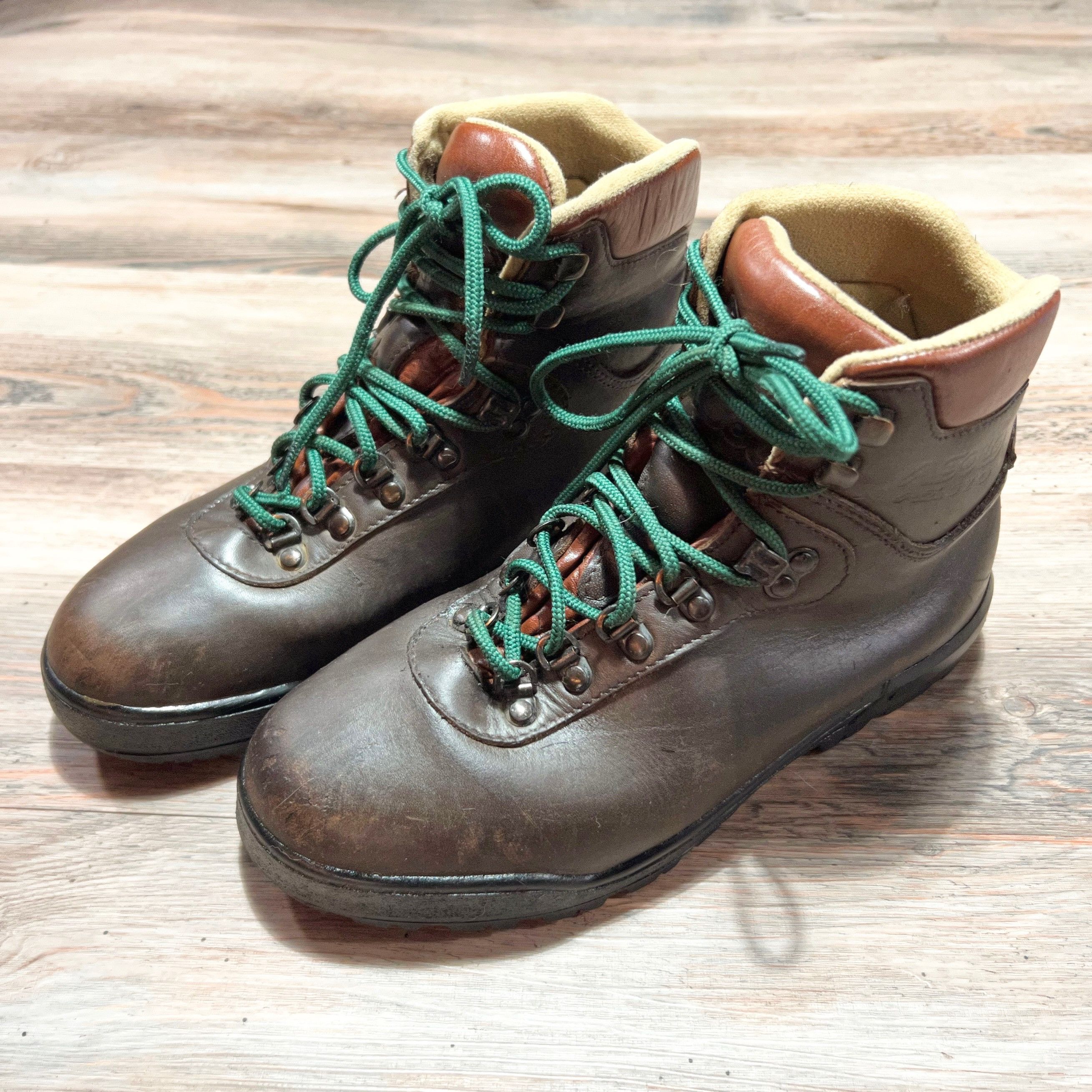 Leather 90s Vintage ASOLO AFX 520 Leather Goretex Hiking Boots Size US 7.5 / EU 40-41 - 1 Thumbnail