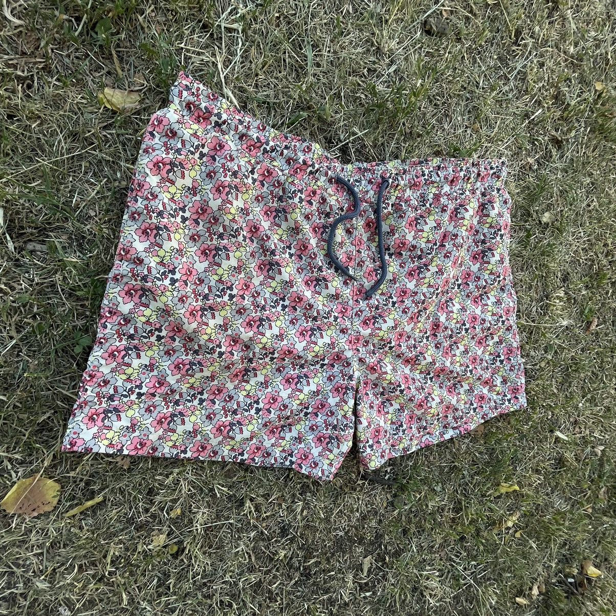 Vintage Vintage 90s Floral All Over Print Shorts Streetwear Baggy 34 Size US 34 / EU 50 - 7 Thumbnail