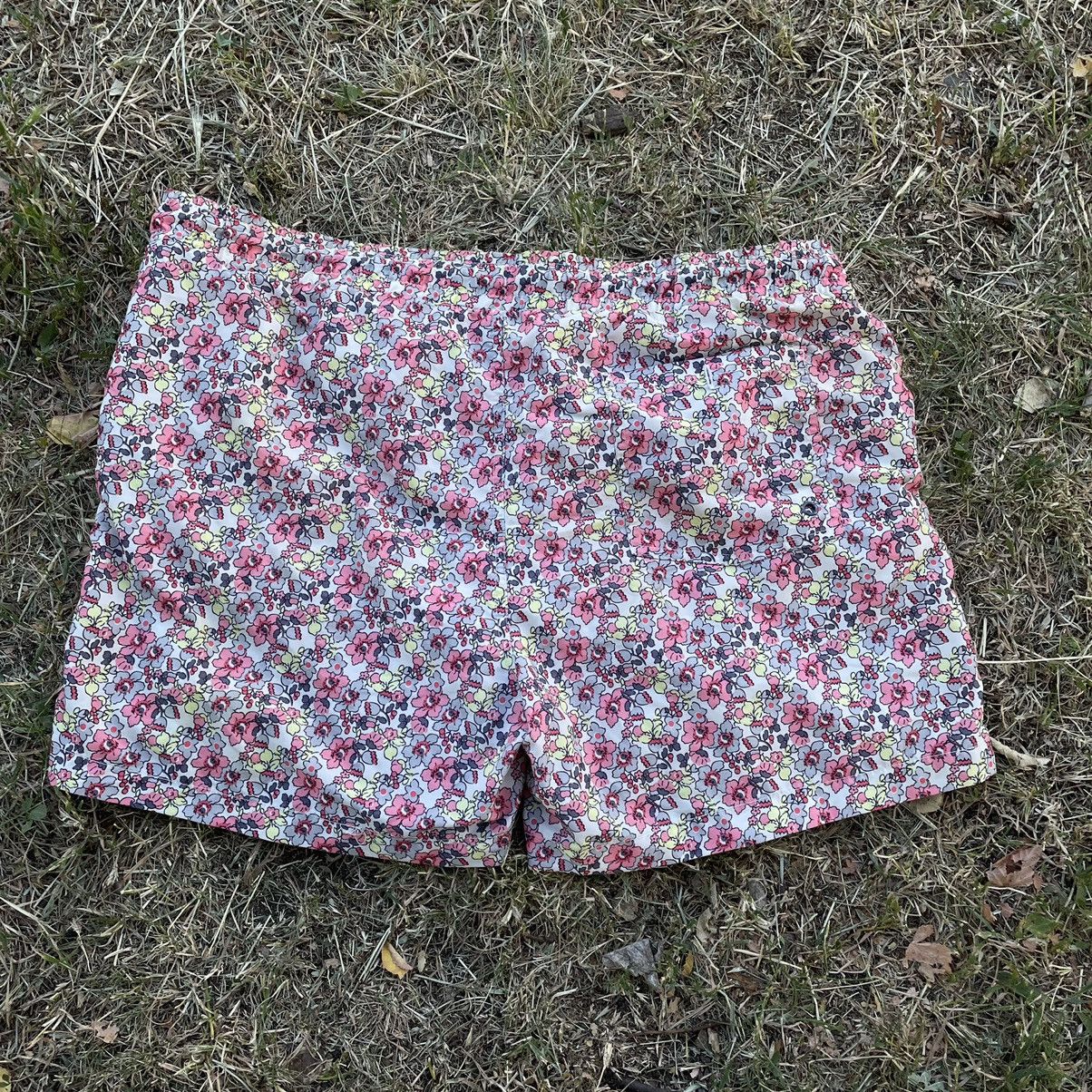 Vintage Vintage 90s Floral All Over Print Shorts Streetwear Baggy 34 Size US 34 / EU 50 - 5 Thumbnail