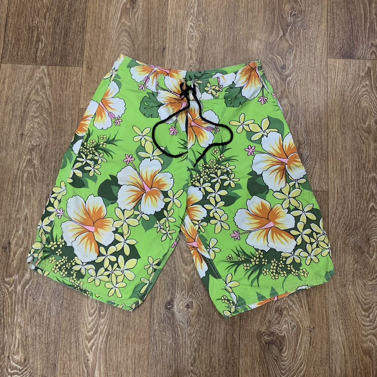 Beauty Beast Vintage 90s Art Streetwear Shorts Summer Kanye Travis Style Size US 33 - 1 Thumbnail