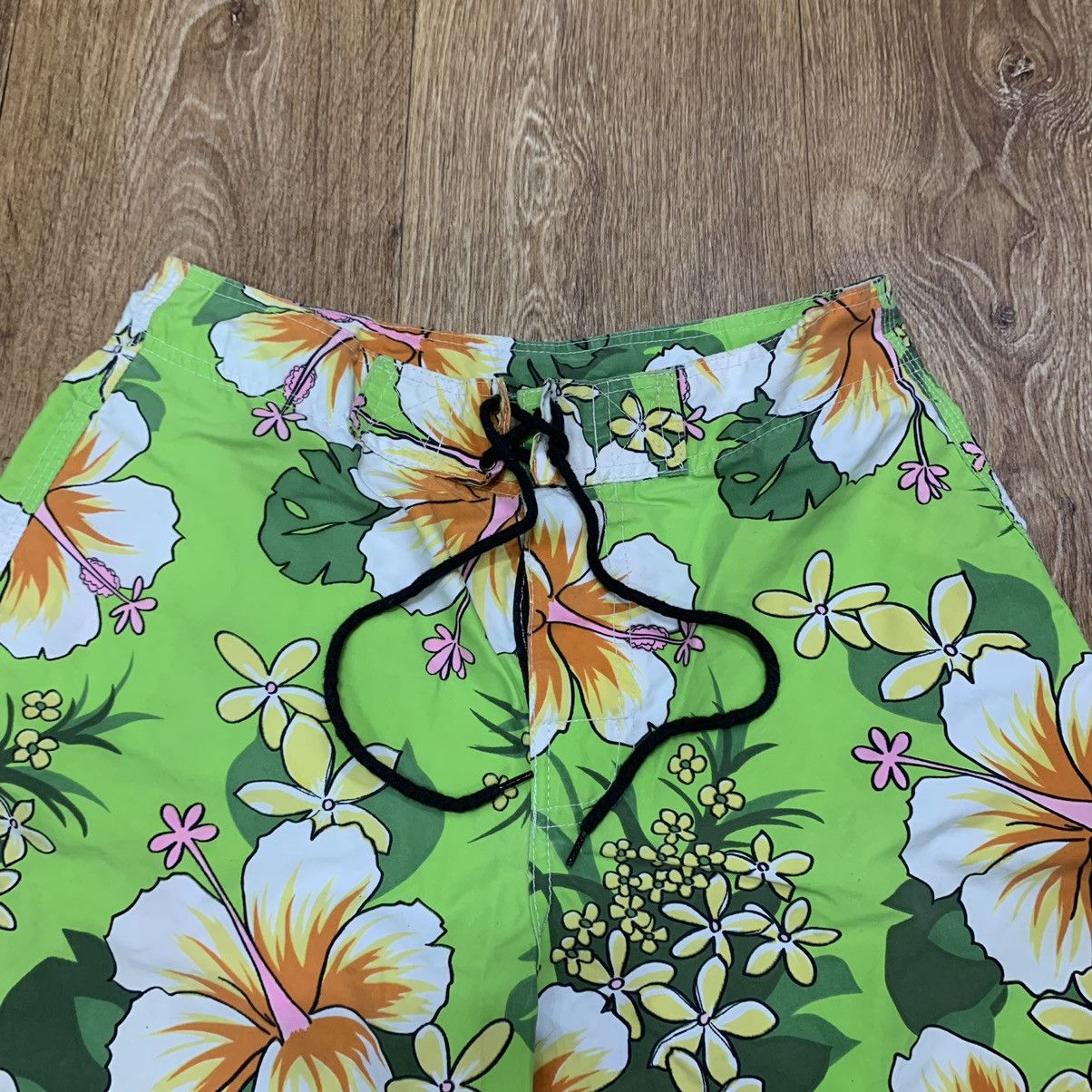 Beauty Beast Vintage 90s Art Streetwear Shorts Summer Kanye Travis Style Size US 33 - 3 Thumbnail