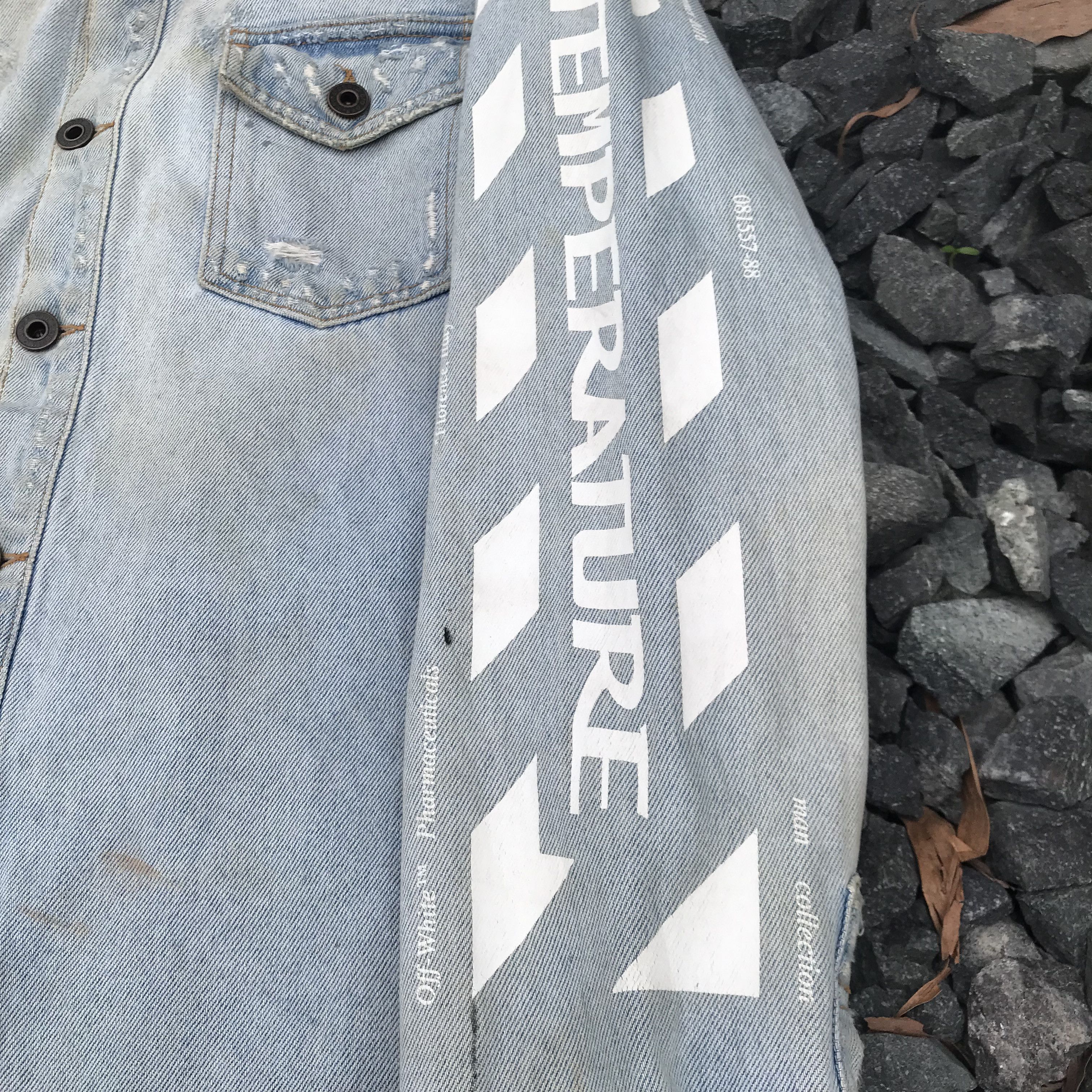 Off-White Trashed Offwhite Virgil Abloh Temperature Grunge distressed Size US S / EU 44-46 / 1 - 11 Thumbnail