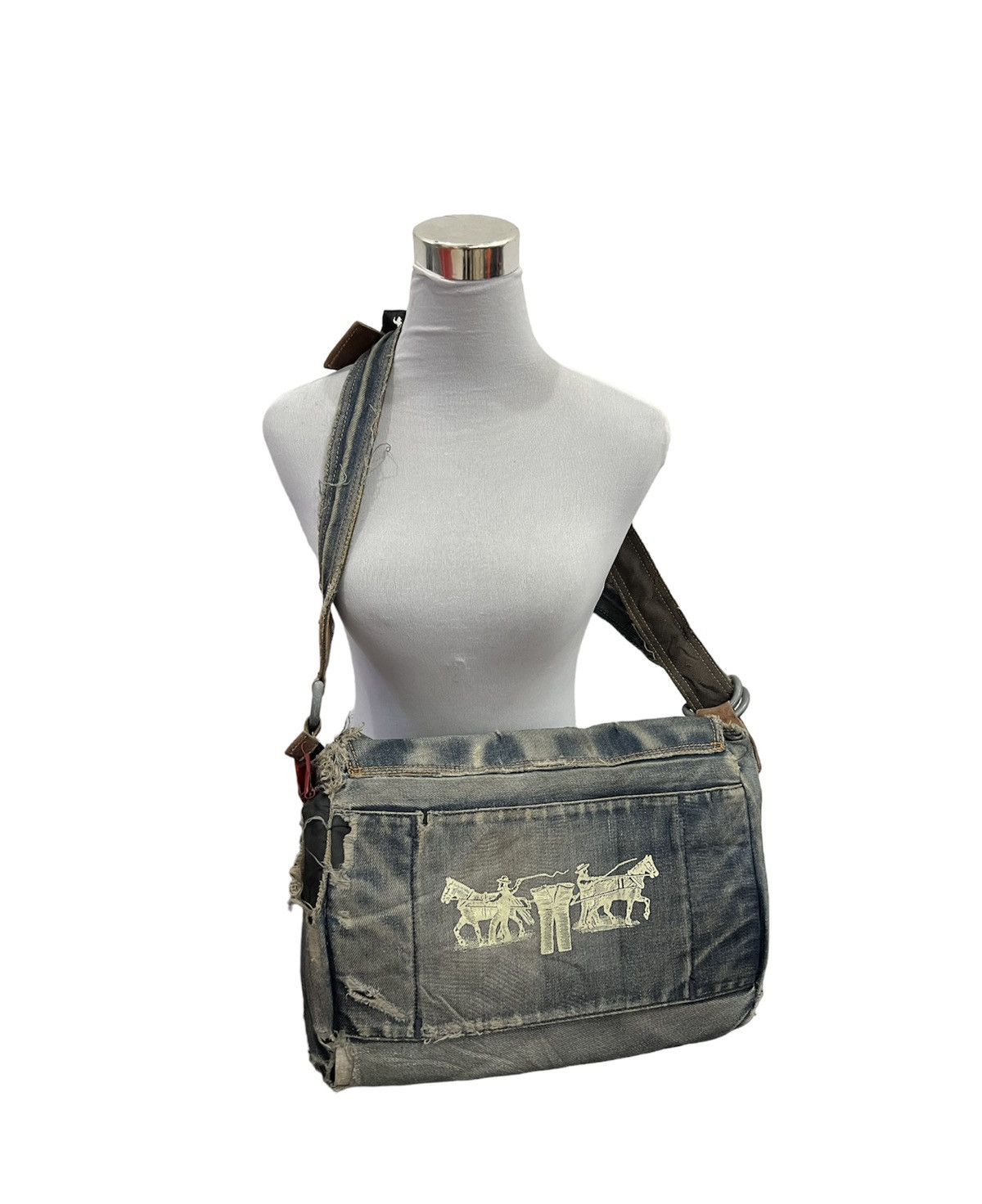 Vintage Levi’s Messenger Bag