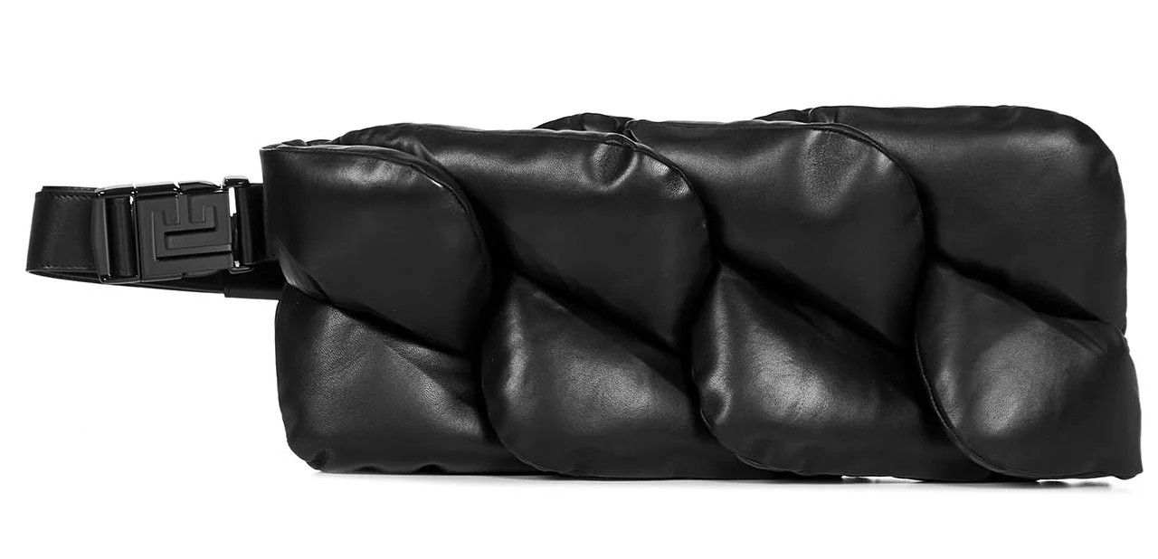 o1w1odb1y Maxi Chain BumBag Quilted Lambskin in Black