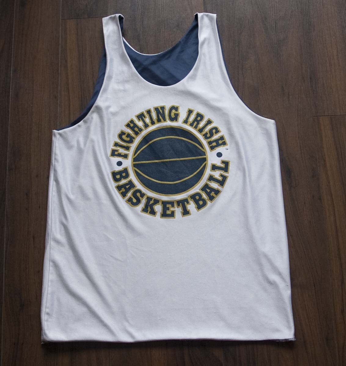 NCAA × Vintage Notre Dame Basketball Jersey Reversible Starter Vtg Size M Size US M / EU 48-50 / 2 - 1 Thumbnail