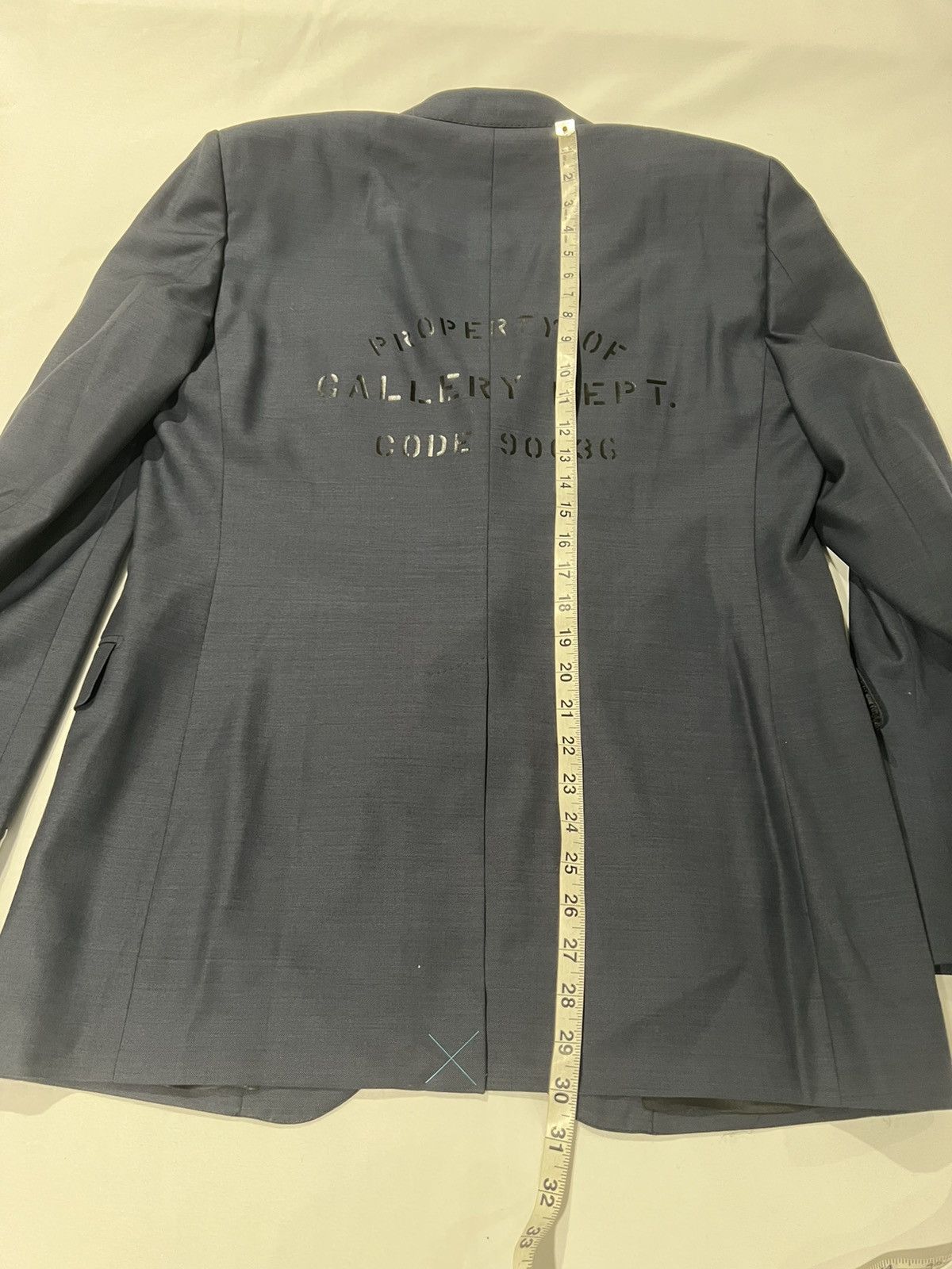 Lanvin Lanvin Gallery dept suit. 52/42. $4000 Size 42R - 11 Thumbnail