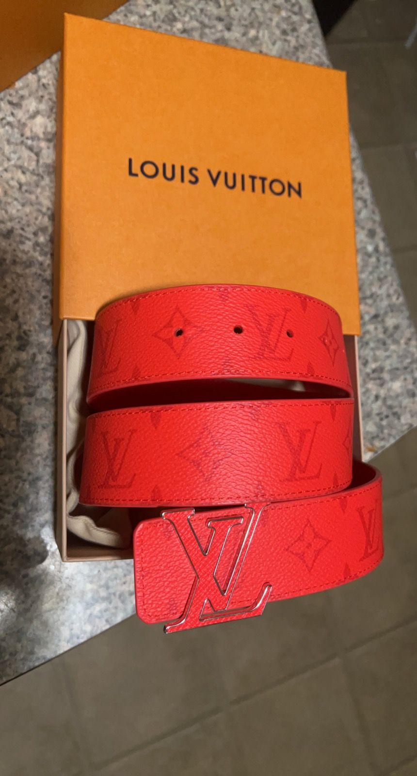 Double Sided Velvet Red and Brown LV Belt. Never