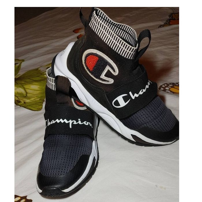 Champion Champion Rally Pro CM100018M sock sneakers size US 5Y | Grailed