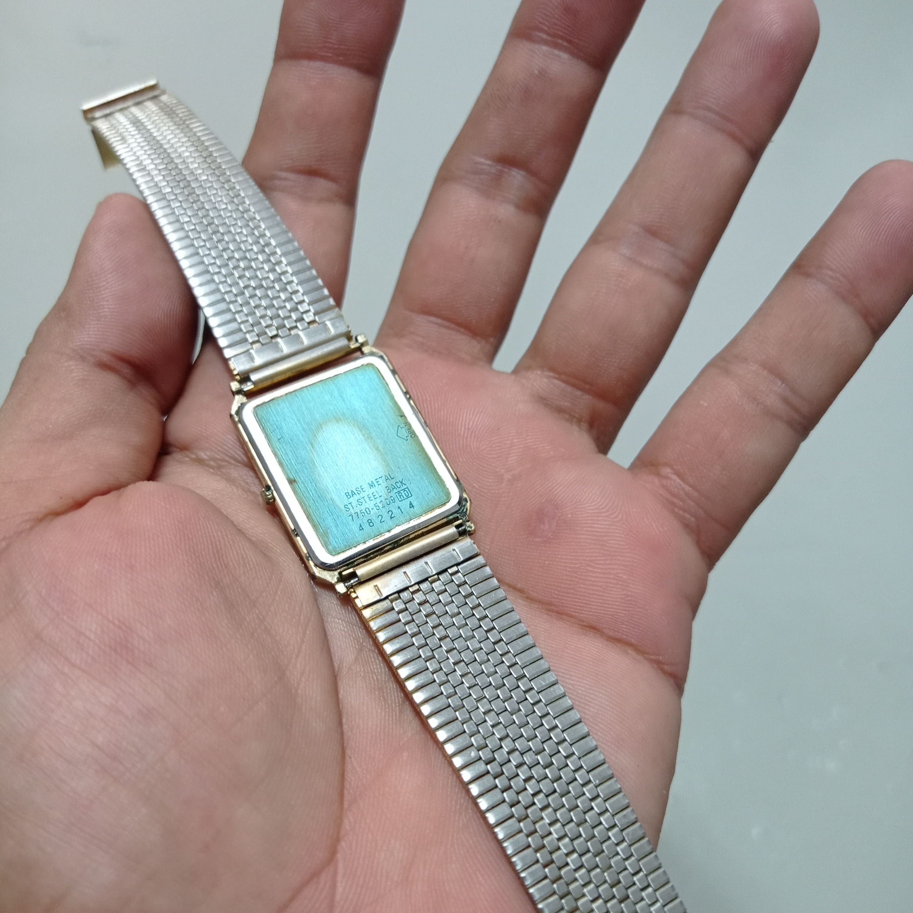 Vintage Retro SEIKO LASSALE QUARTZ JAPAN MADE