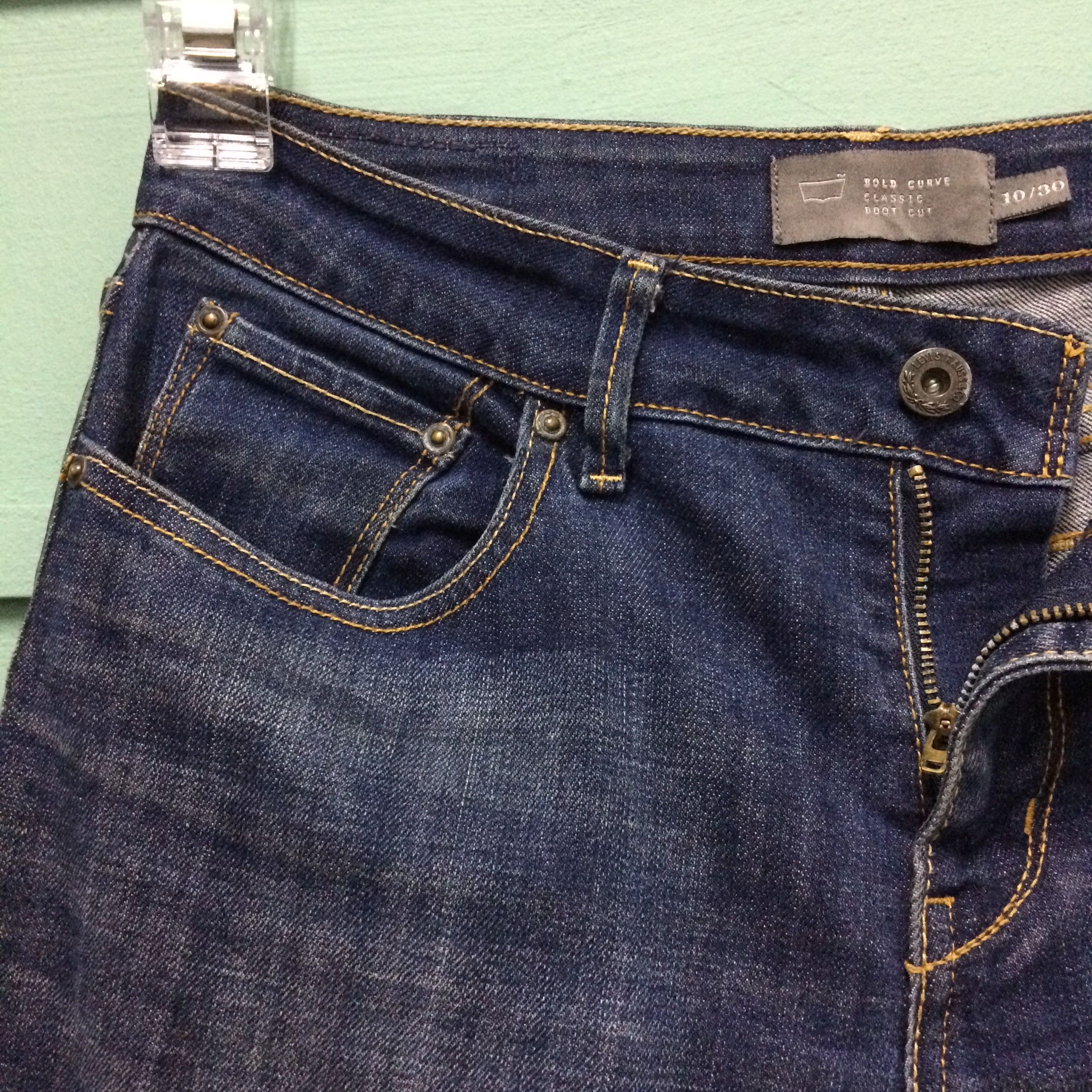 Levi's Vintage Distressed Levis Bold Curve Classic Bootcut #B-212 Size 29" - 6 Thumbnail