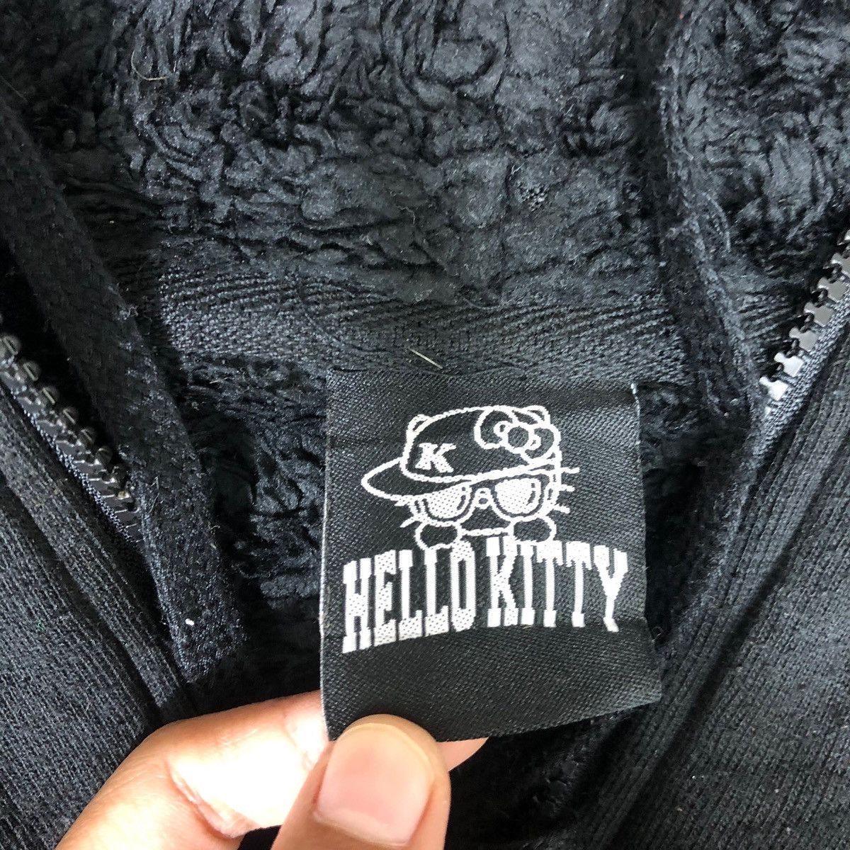 Vintage HELLO KITTY CARTOON All Over Print Hooded Sweatshirt Size US L / EU 52-54 / 3 - 6 Thumbnail