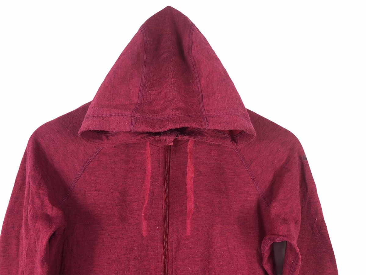 Nike VINTAGE NIKE DRI FIT SPORT RUNNER RED HOODIES SWEATSHIRT Size US M / EU 48-50 / 2 - 2 Thumbnail
