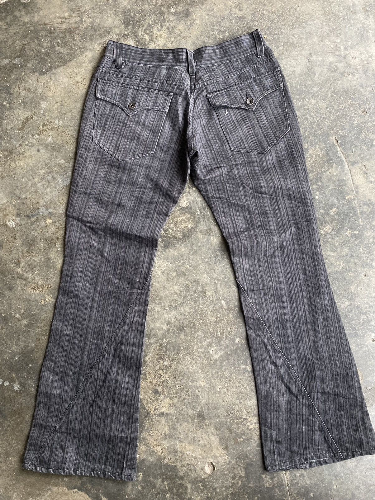 If Six Was Nine Jepense Donc Je Suis Flare Jeans Size US 30 / EU 46 - 2 Thumbnail