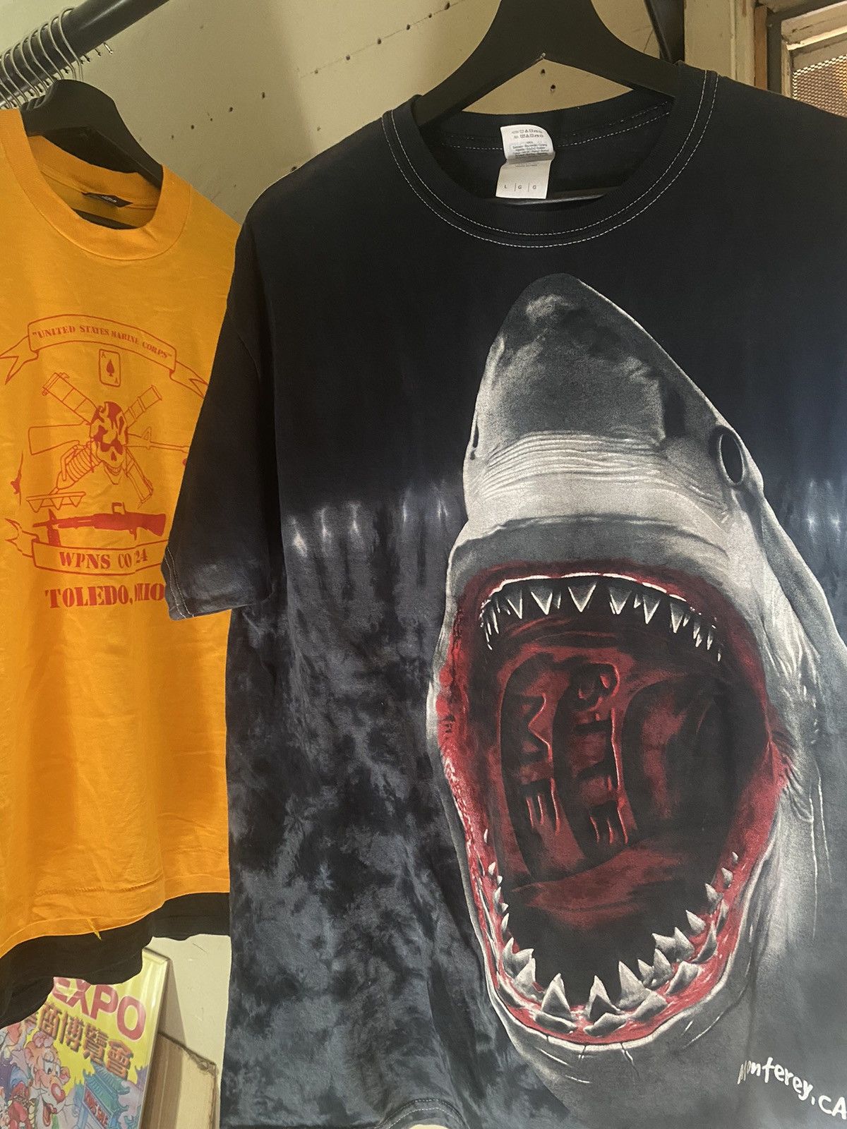 Vintage Y2K Shark “Bite Me” Tie Dye Shirt Size US L / EU 52-54 / 3 - 1 Thumbnail