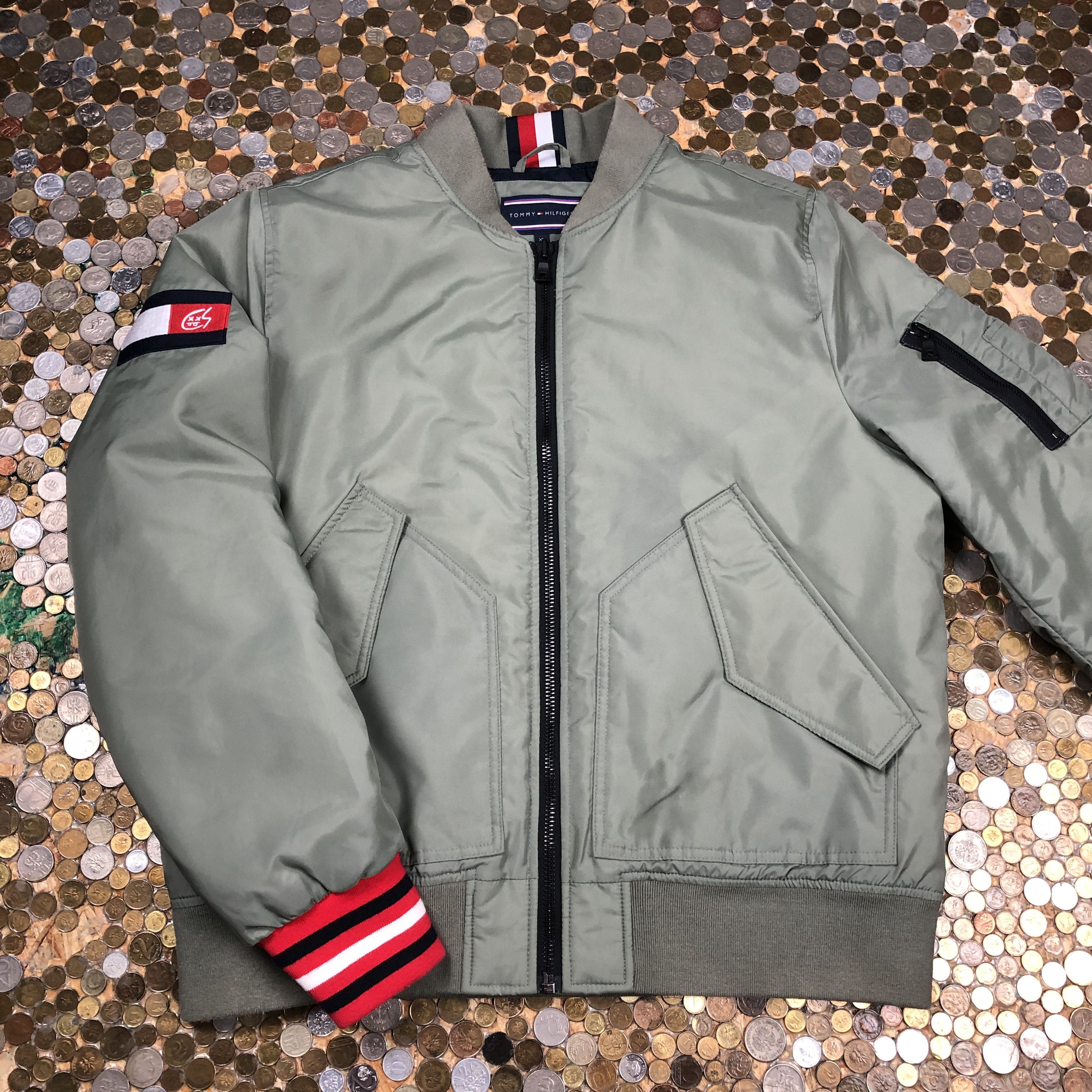 Tommy Hilfiger VIntage Bomber jacket 90 s Outerwear